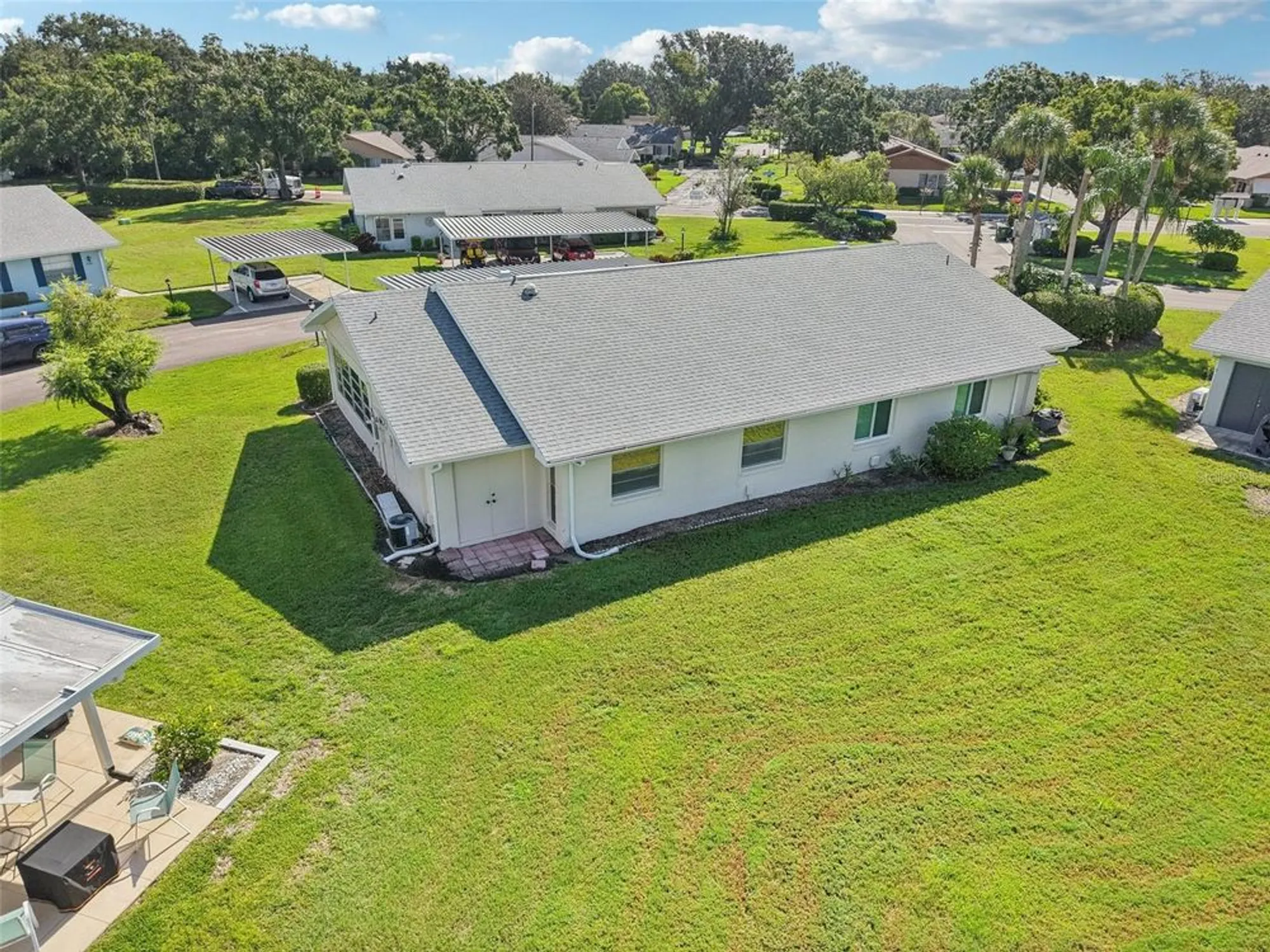 Property Slideshow image 38 of 63 | 2304 glenmore cir 327, Sun City Center, FL, 33573