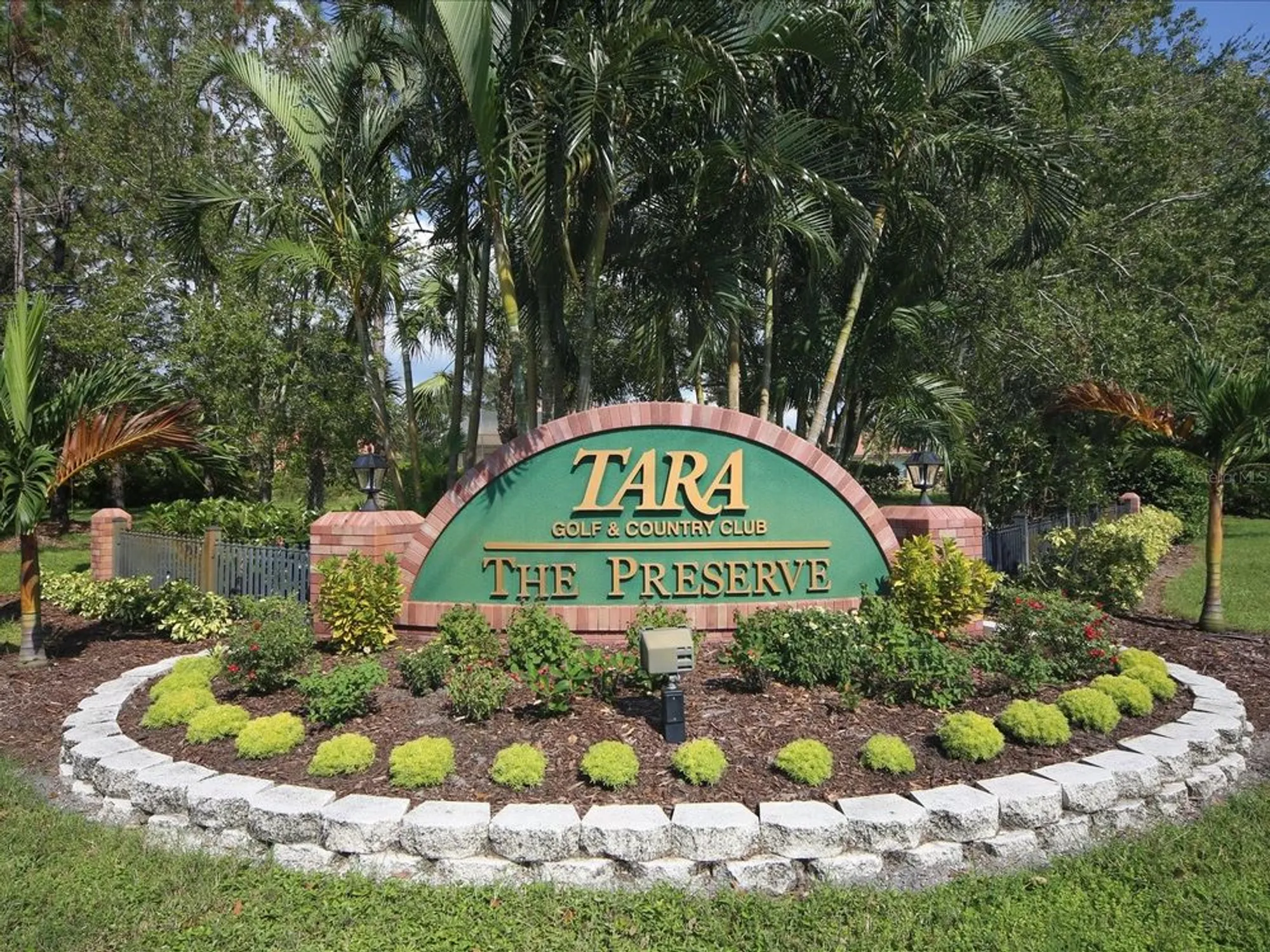 Property Slideshow image 37 of 53 | 7273 cedar hollow cir # 102, Bradenton, FL, 34203