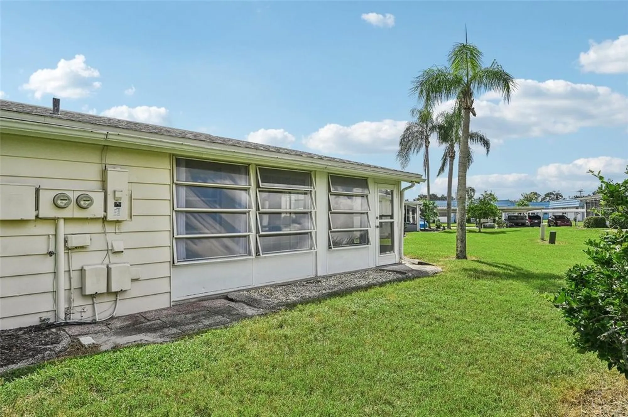 Property Slideshow image 36 of 63 | 301 andover pl s apt 177, Sun City Center, FL, 33573