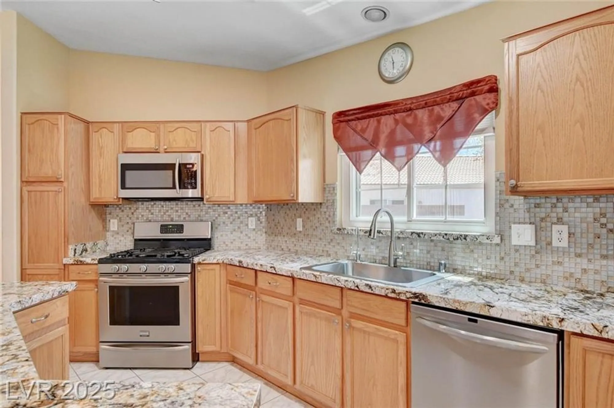 Property Slideshow image 20 of 56 | 5043 mascaro dr, Las Vegas, NV, 89122