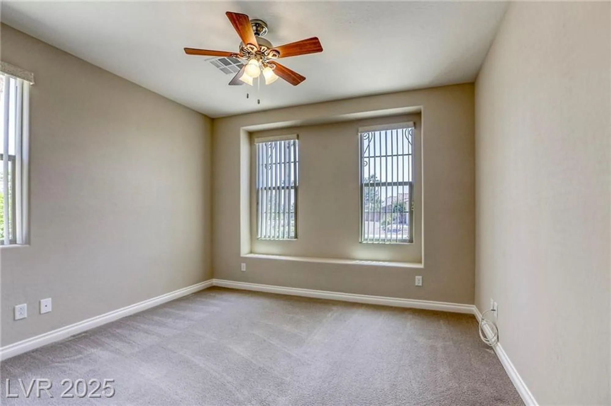 Property Slideshow image 9 of 68 | 3728 garnet heights ave, North Las Vegas, NV, 89081