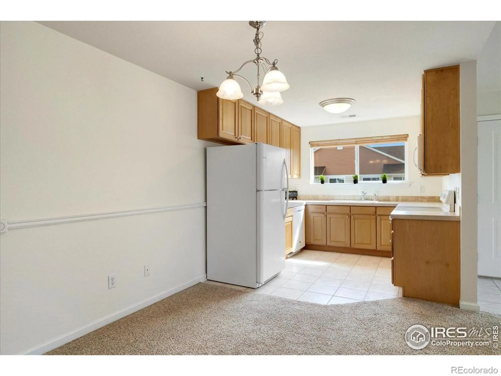 Property Slideshow image 8 of 33 | 4615 hahns peak dr unit 202, Loveland, CO, 80538