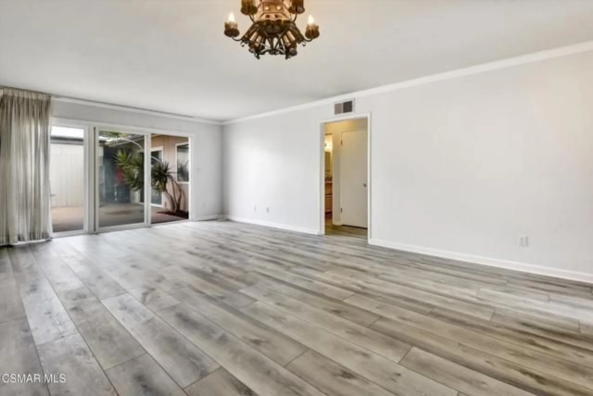 Property Slideshow image 7 of 58 | 161 w bay blvd, Port Hueneme, CA, 93041