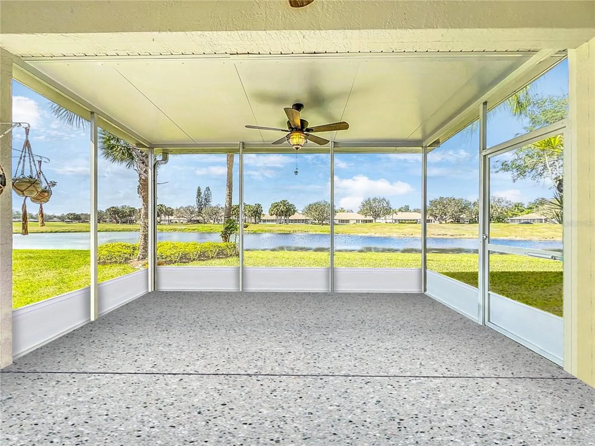 Property Slideshow image 29 of 53 | 1219 huntington greens dr, Sun City Center, FL, 33573