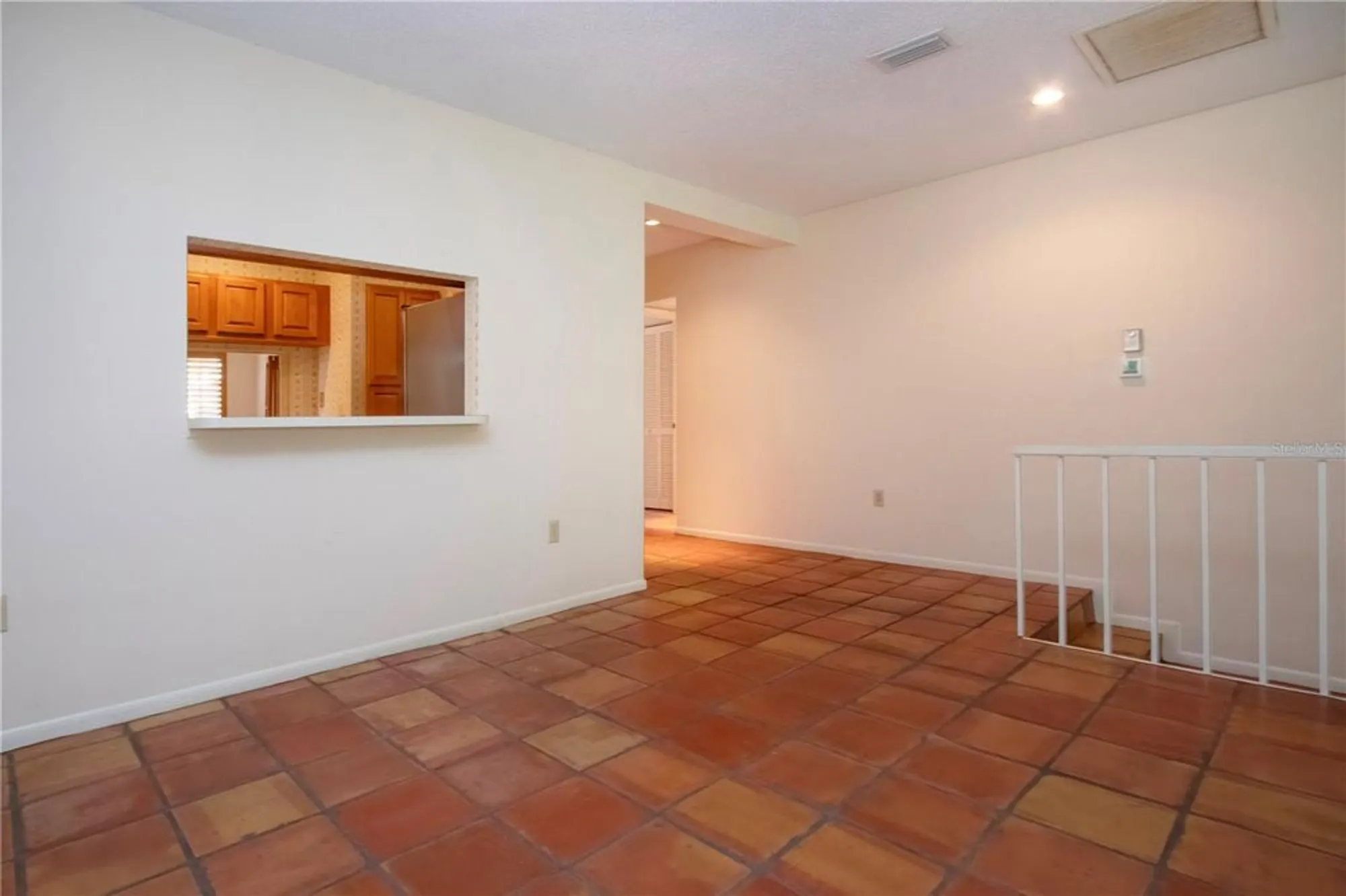 Property Slideshow image 12 of 48 | 4812 kestral park cir 20, Sarasota, FL, 34231