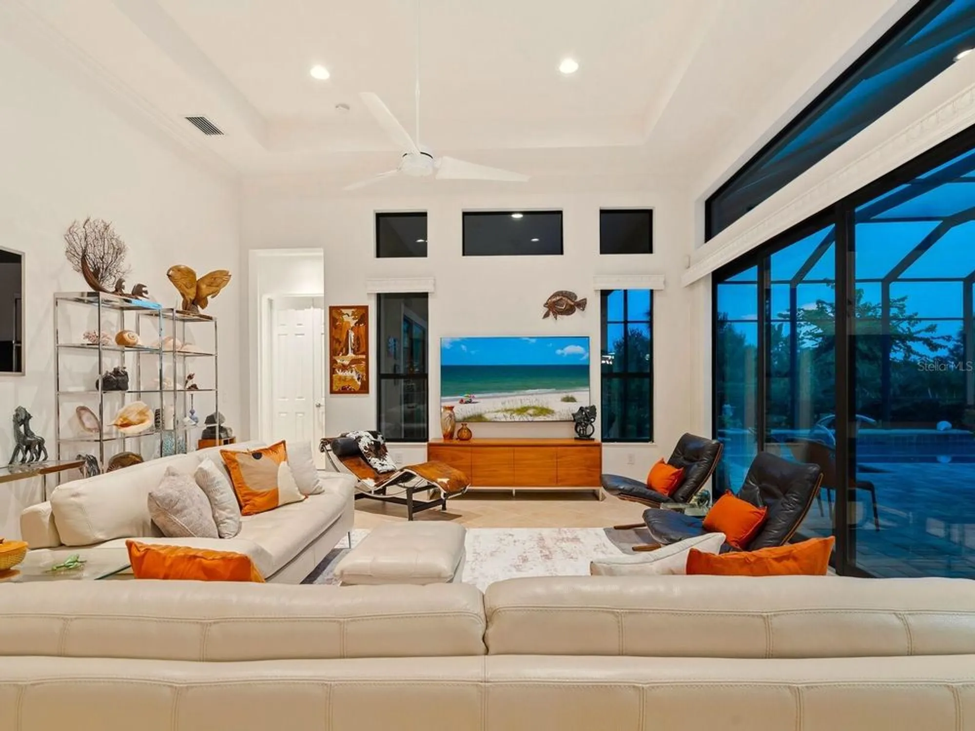 Property Slideshow image 16 of 78 | 10990 pentas royale ct, Englewood, FL, 34223