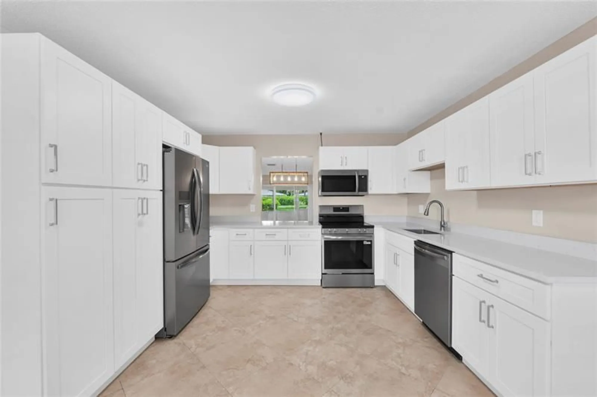 Property Slideshow image 9 of 47 | 5432 privet pl a, Delray Beach, FL, 33484