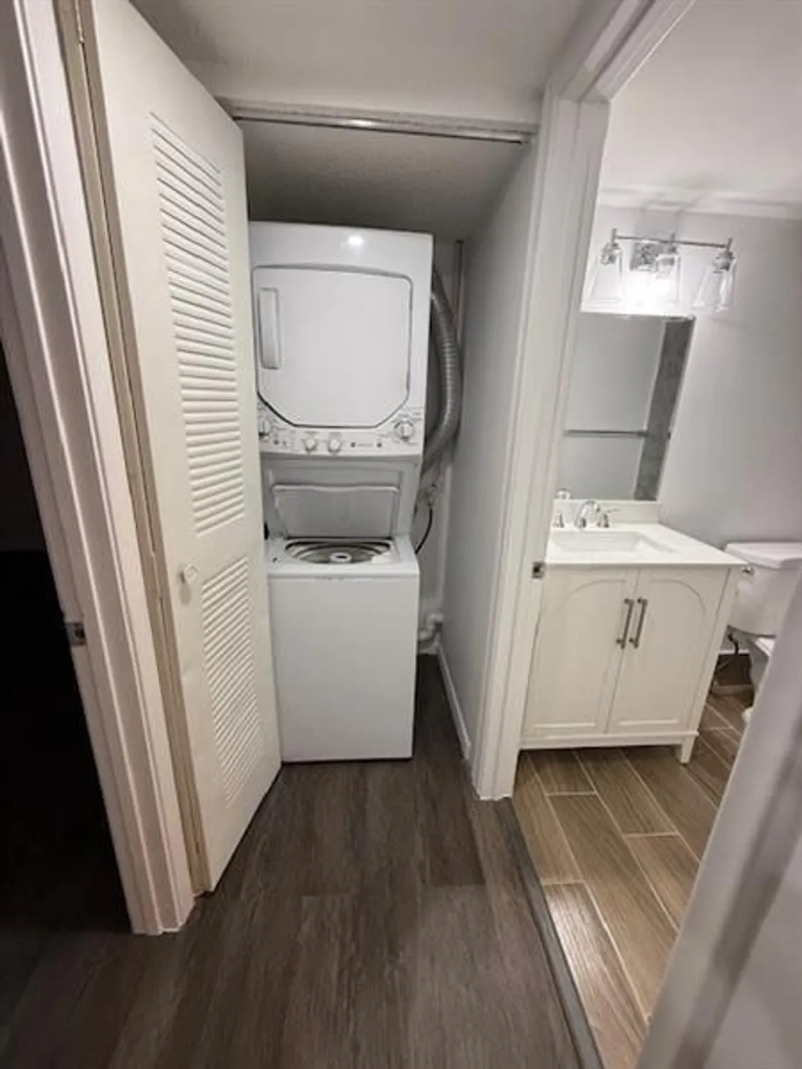 Property Slideshow image 11 of 26 | 1200 sw 124th ter apt 405, Pembroke Pines, FL, 33027