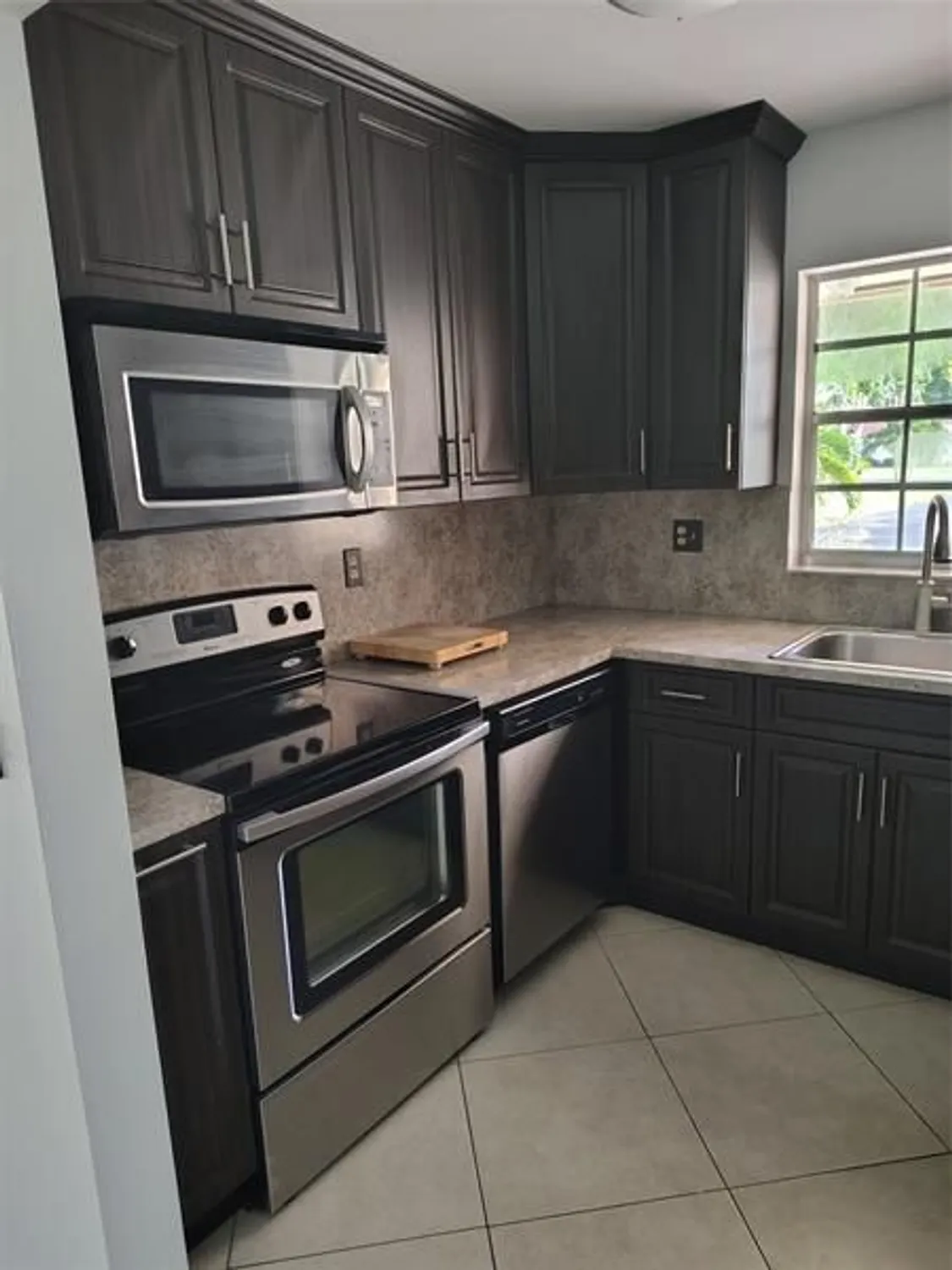 Property Slideshow image 5 of 18 | 5245 nw 3rd st d, Delray Beach, FL, 33445