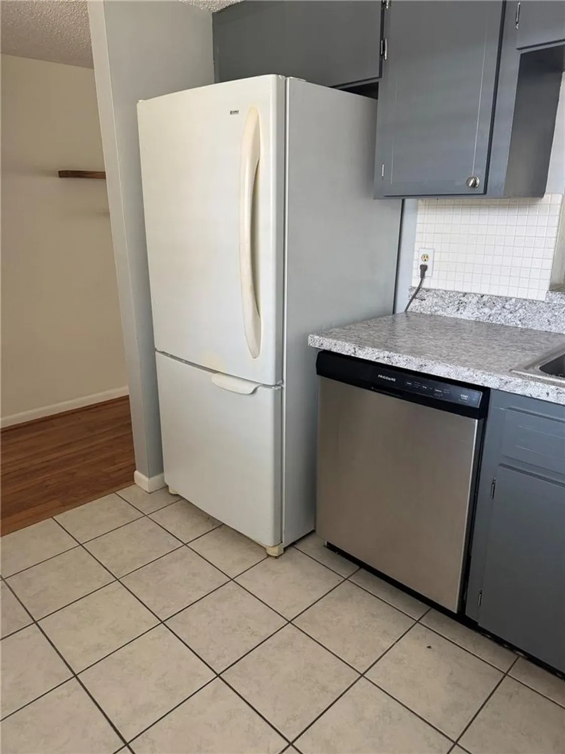 Property Slideshow image 5 of 21 | 19029 us highway 19 n apt 5-14, Clearwater, FL, 33764