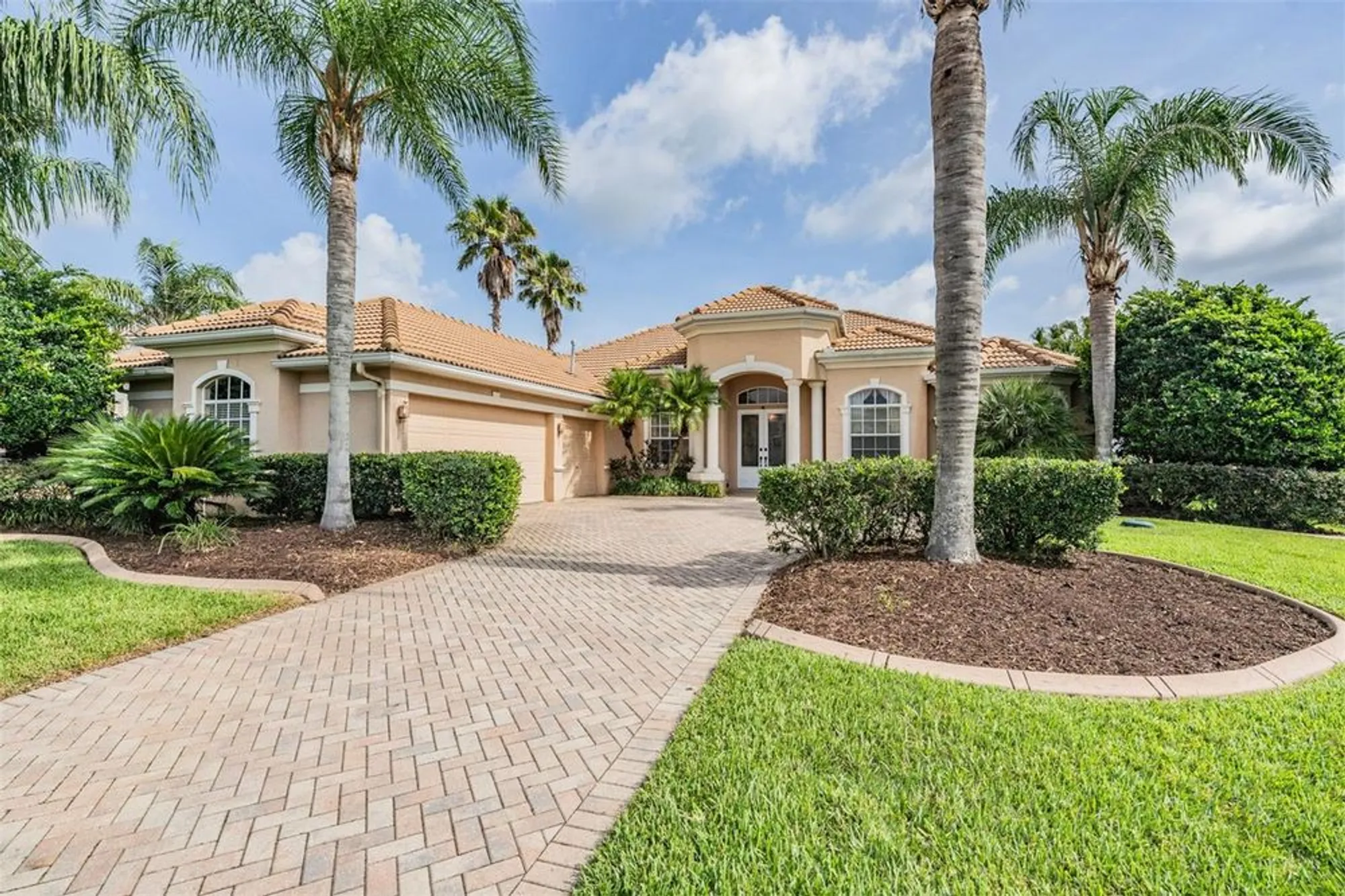 Property Slideshow image 6 of 67 | 34303 sahalee loop, Dade City, FL, 33525