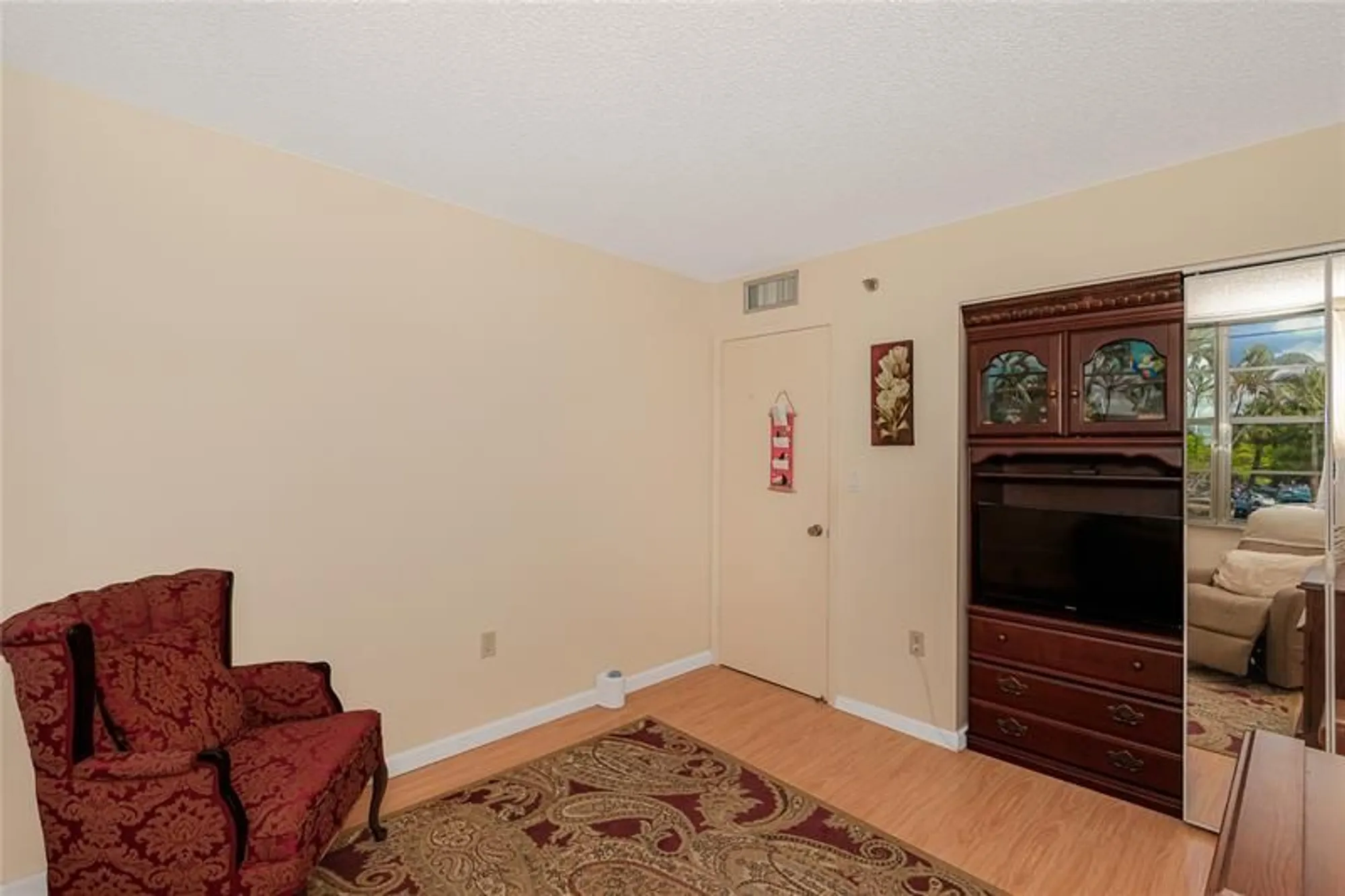 Property Slideshow image 16 of 29 | 1100 saint charles pl 207, Pembroke Pines, FL, 33026