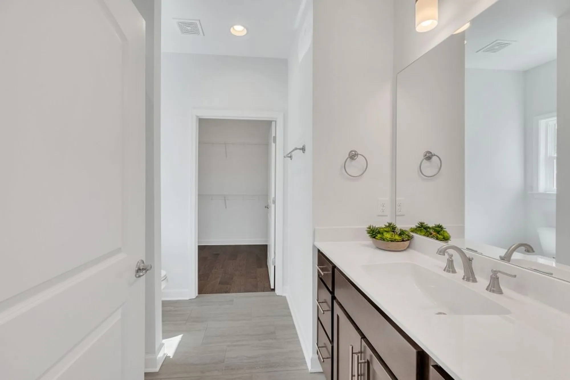 Property Slideshow image 14 of 51 | 6713 major hutchings dr, Hermitage, TN, 37076