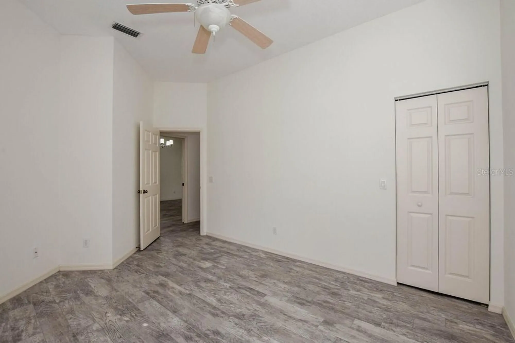 Property Slideshow image 26 of 63 | 834 montrose dr # 9, Venice, FL, 34293