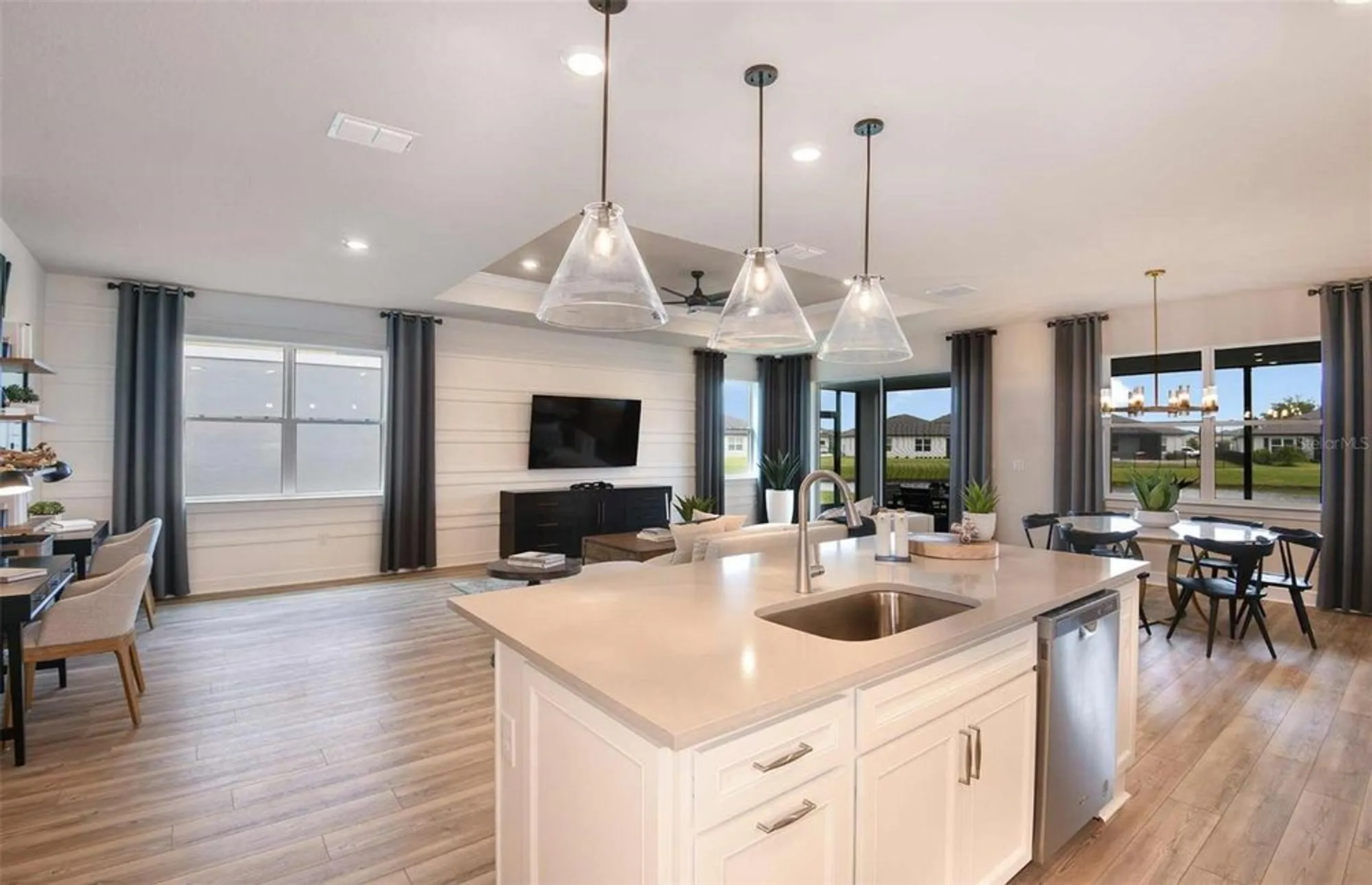 Property Slideshow image 6 of 29 | 14855 sunlit cir, Parrish, FL, 34219
