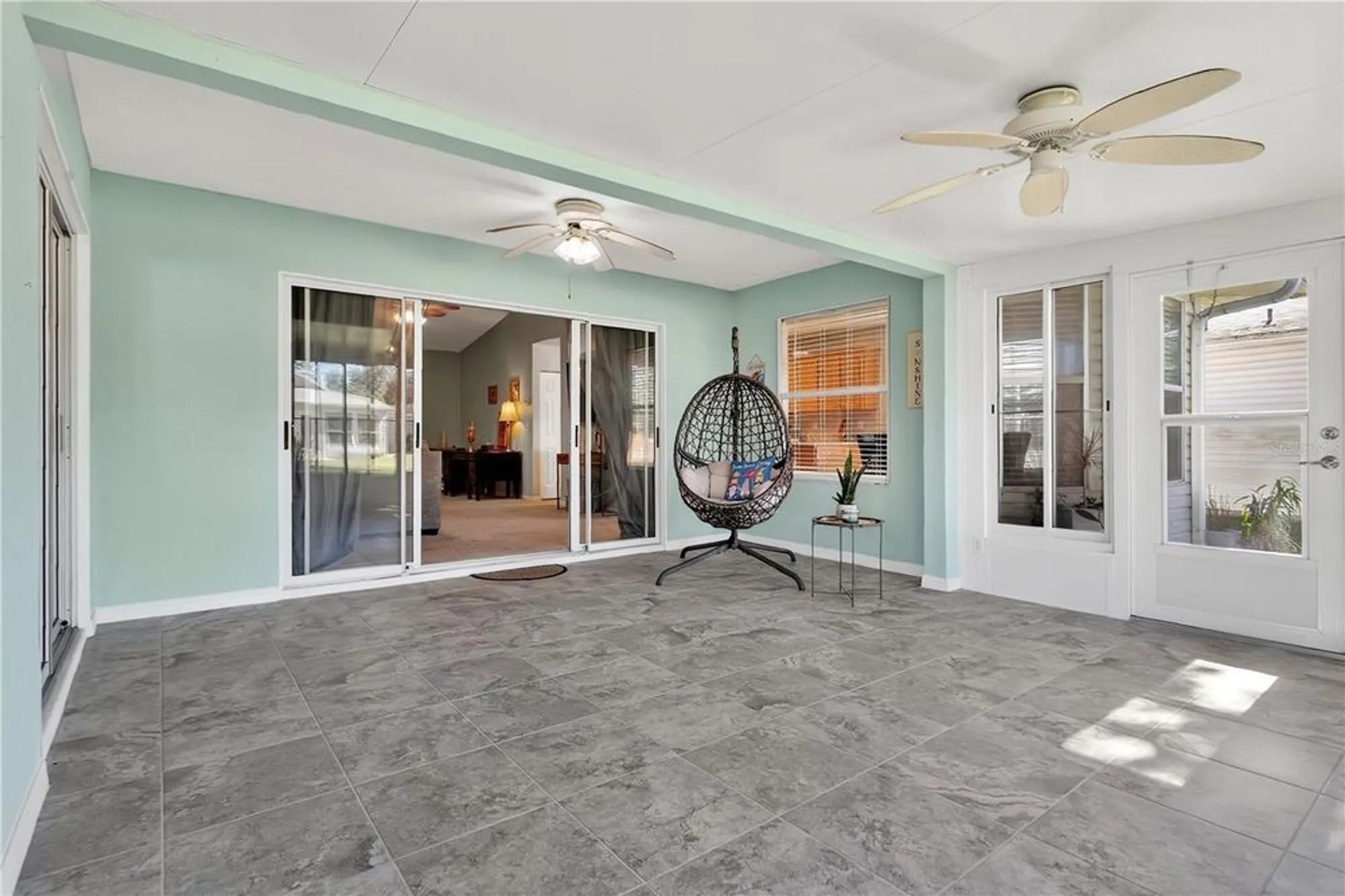 Property Slideshow image 23 of 46 | 32805 oak park dr, Leesburg, FL, 34748