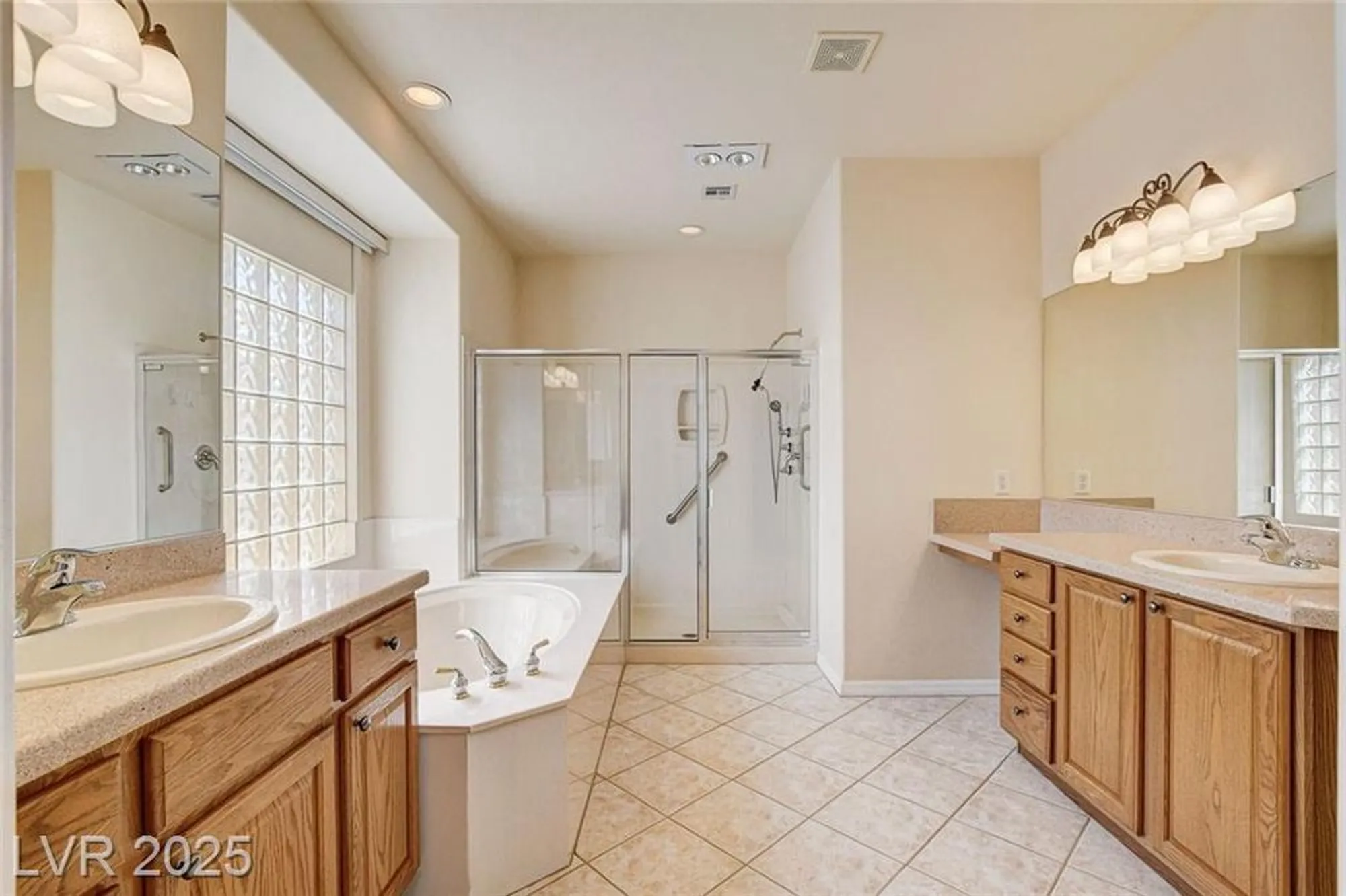 Property Slideshow image 27 of 50 | 10504 bambola pl, Las Vegas, NV, 89135