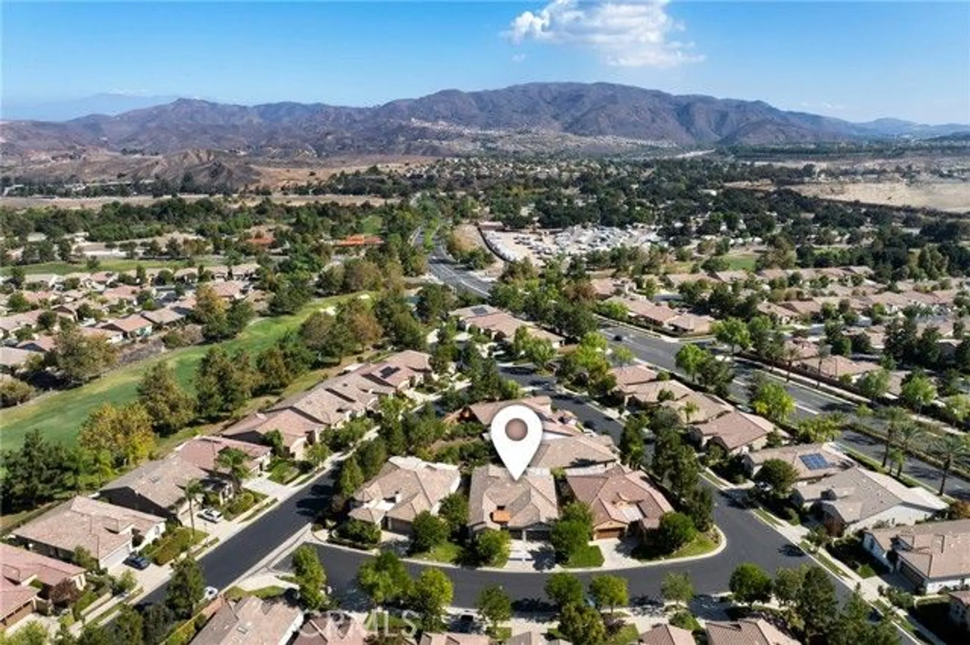 Property Slideshow image 20 of 27 | 24460 lupine ln, Corona, CA, 92883