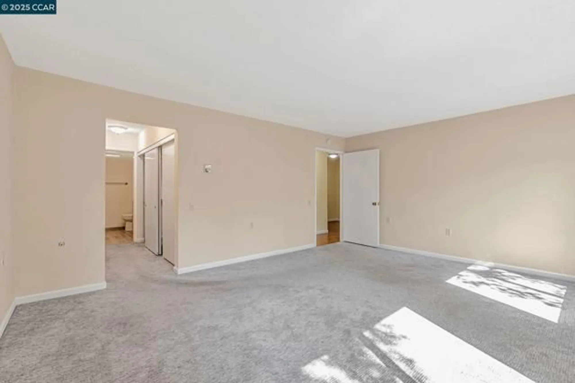 Property Slideshow image 18 of 30 | 1909 skycrest dr 2, Walnut Creek, CA, 94595