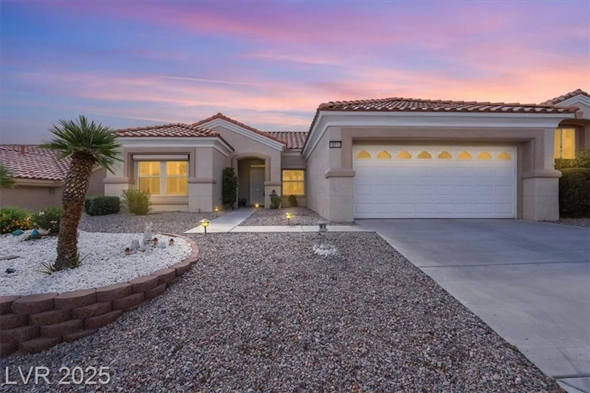 Property Slideshow image 2 of 41 | 10713 brinkwood ave, Las Vegas, NV, 89134