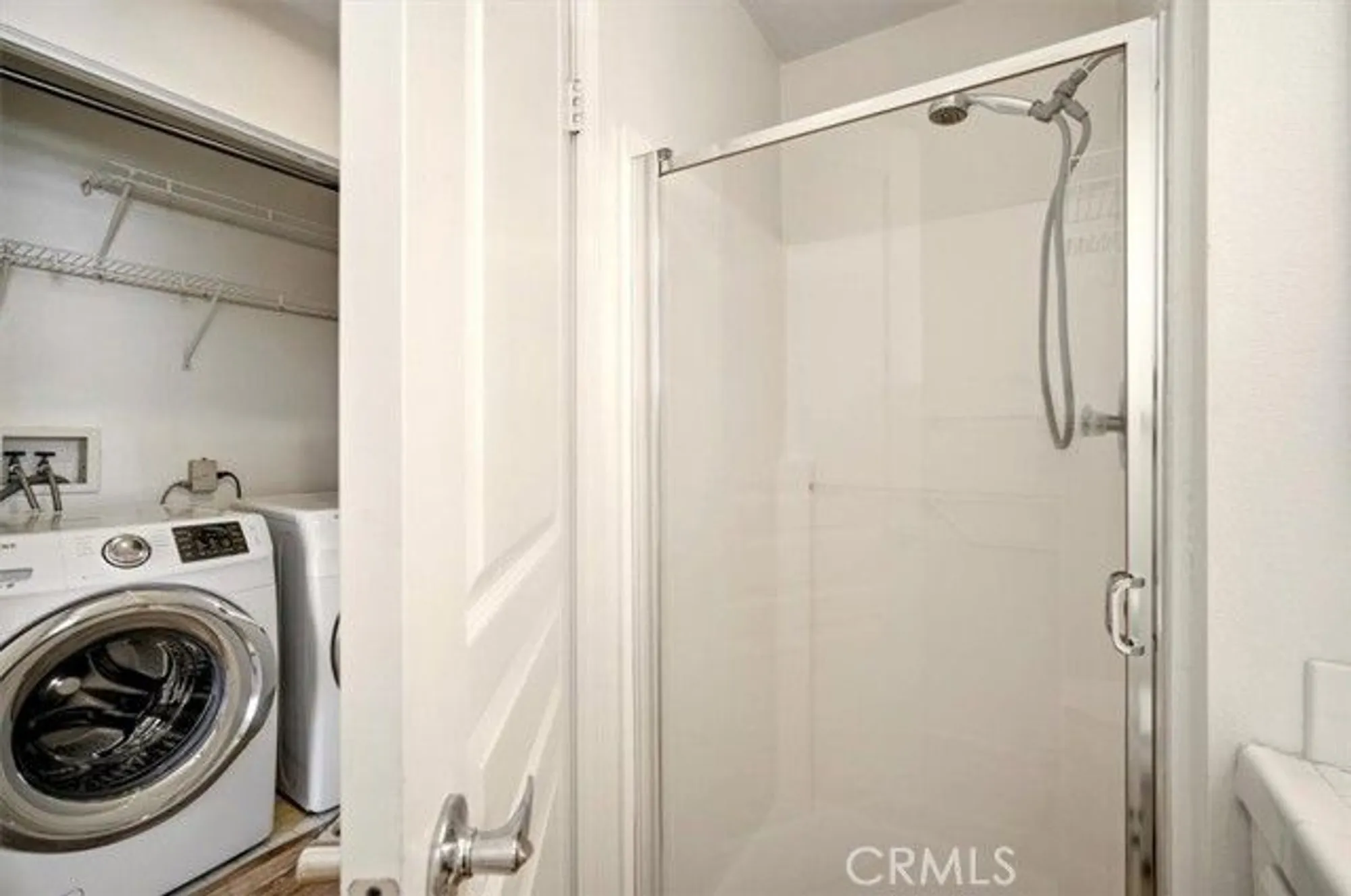 Property Slideshow image 28 of 36 | 19146 oak st, Apple Valley, CA, 92308