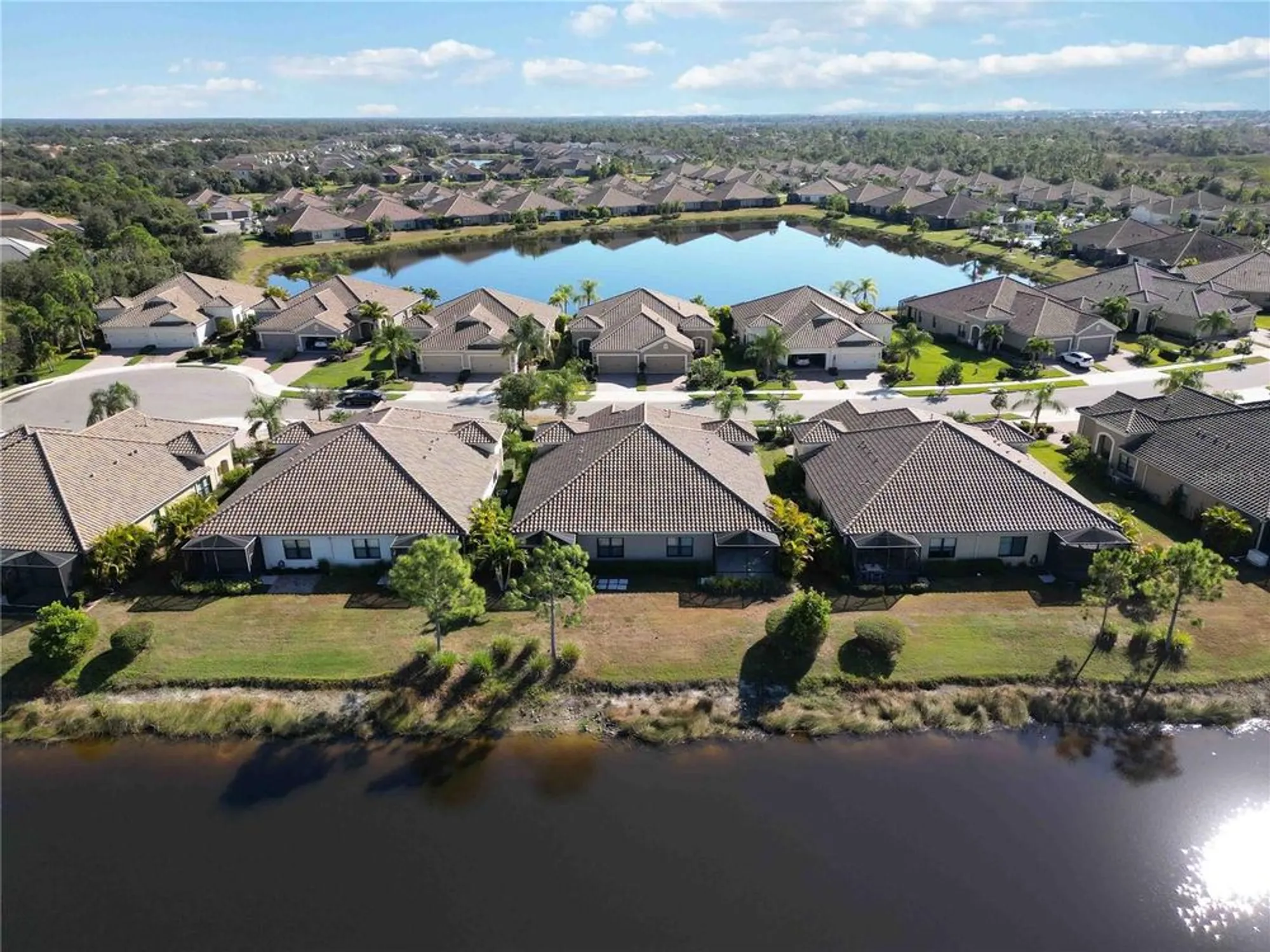 Property Slideshow image 57 of 70 | 21625 avon park ct, Venice, FL, 34293