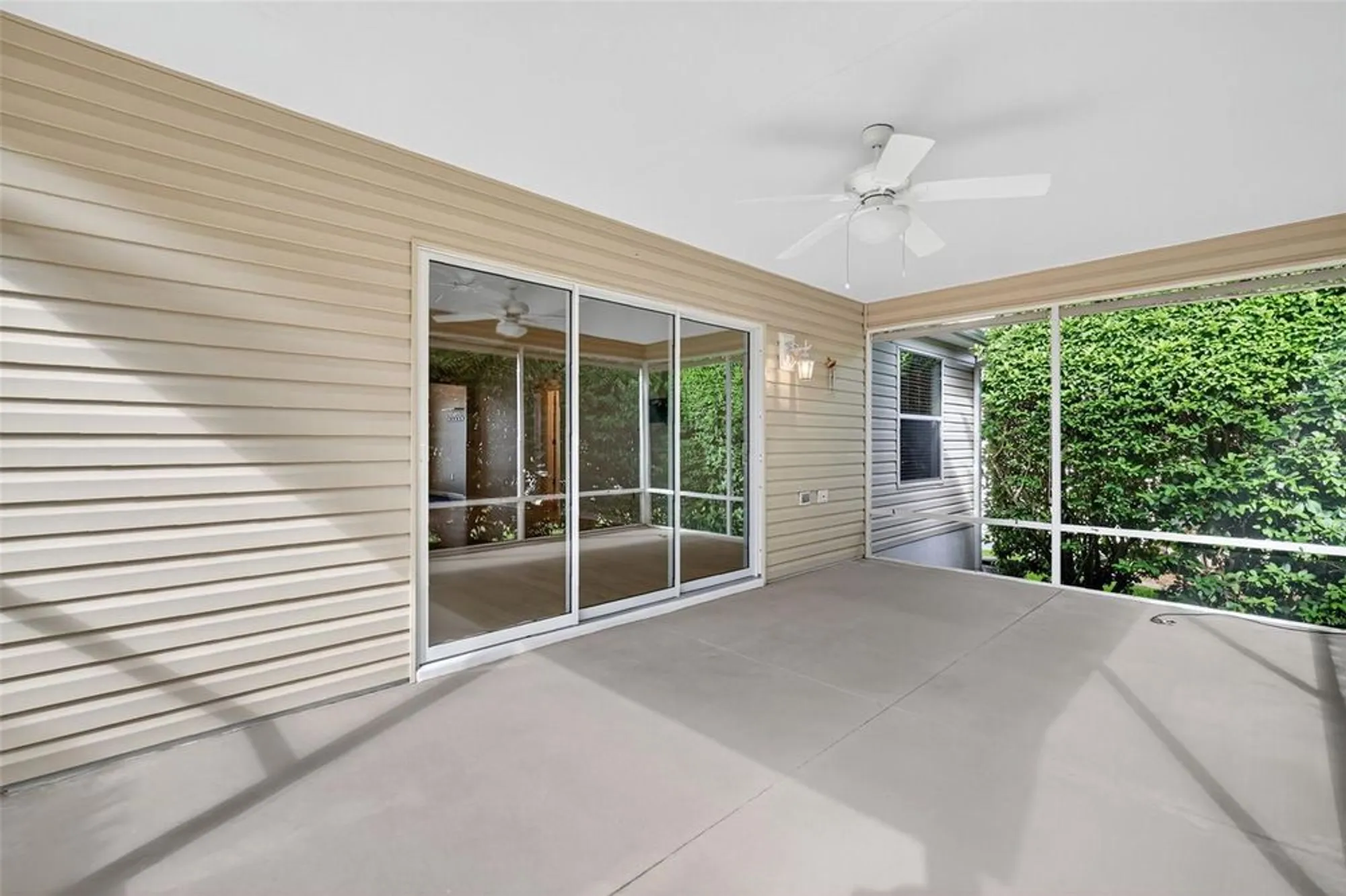 Property Slideshow image 29 of 36 | 2377 longbow trl, The Villages, FL, 32162