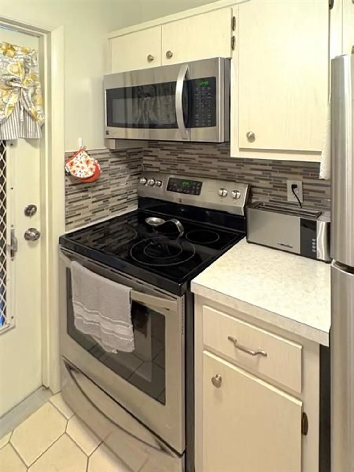 Property Slideshow image 17 of 25 | 2800 w golf blvd 228, Pompano Beach, FL, 33064