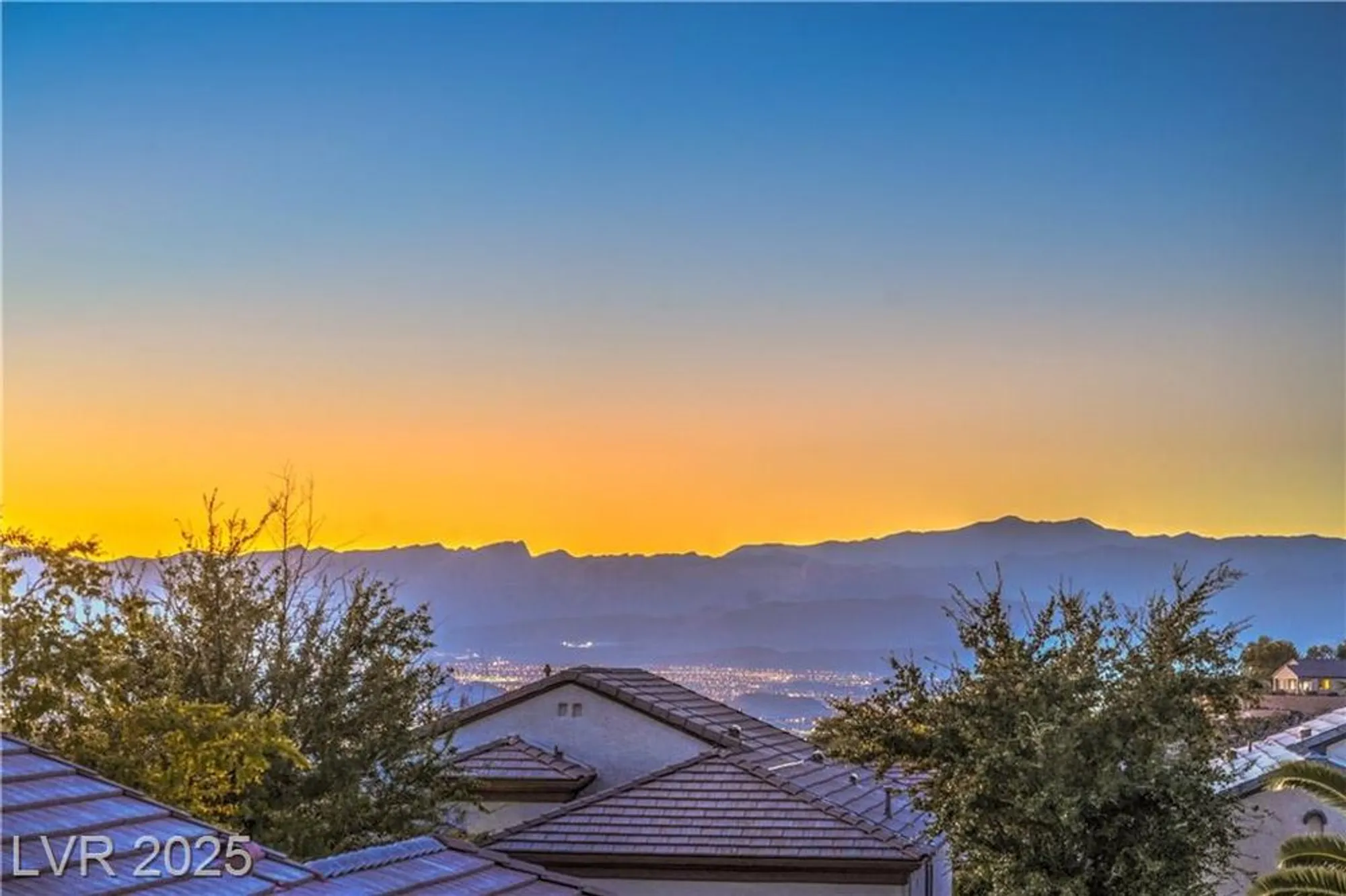 Property Slideshow image 32 of 55 | 2504 ashen light dr, Henderson, NV, 89044