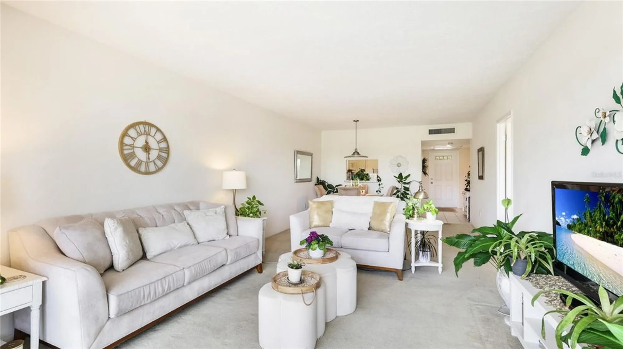 Property Slideshow image 11 of 23 | 7461 w country club dr 206, Sarasota, FL, 34243