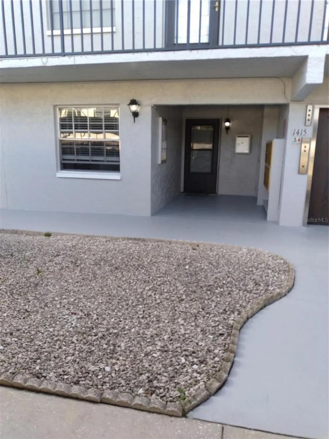 Property Slideshow image 1 of 16 | 1415 doolittle ln 104, Dunedin, FL, 34698