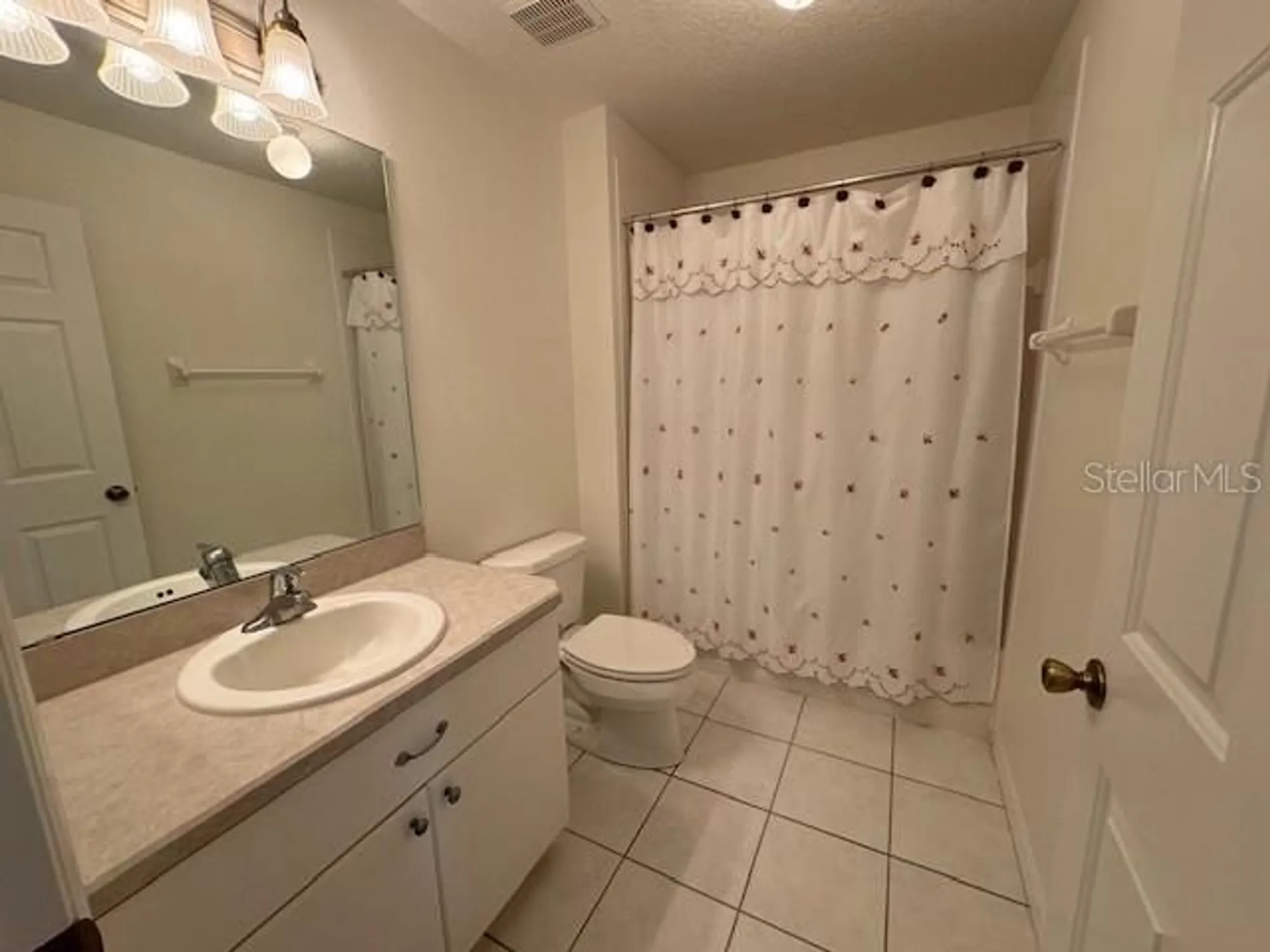 Property Slideshow image 50 of 77 | 20505 queen alexandra dr, Leesburg, FL, 34748
