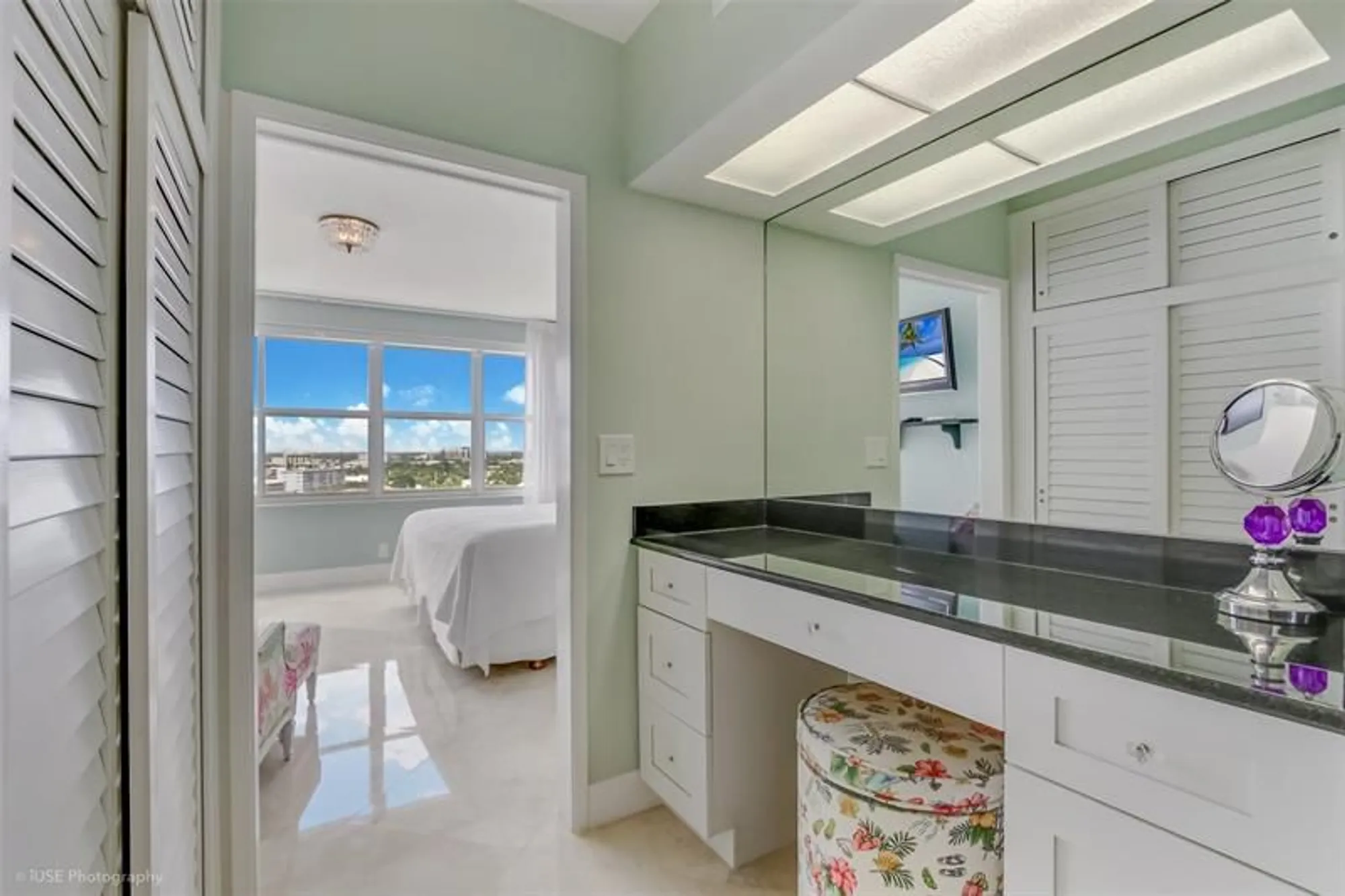 Property Slideshow image 8 of 21 | 3200 ne 36th st 1205, Fort Lauderdale, FL, 33308