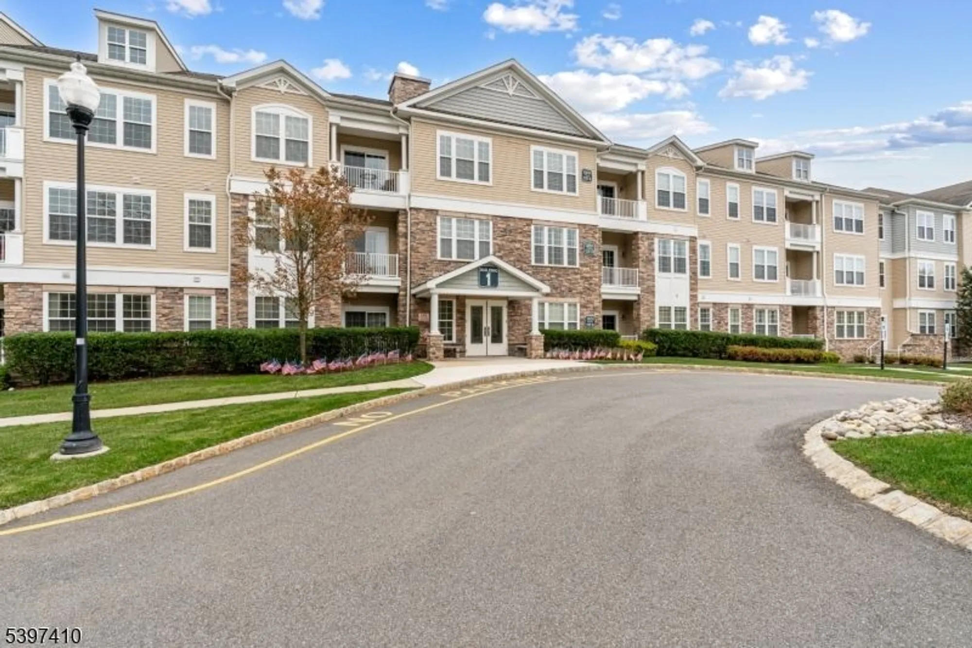 Property Slideshow image 21 of 26 | 1213 hale dr, Rockaway Twp., NJ, 07866