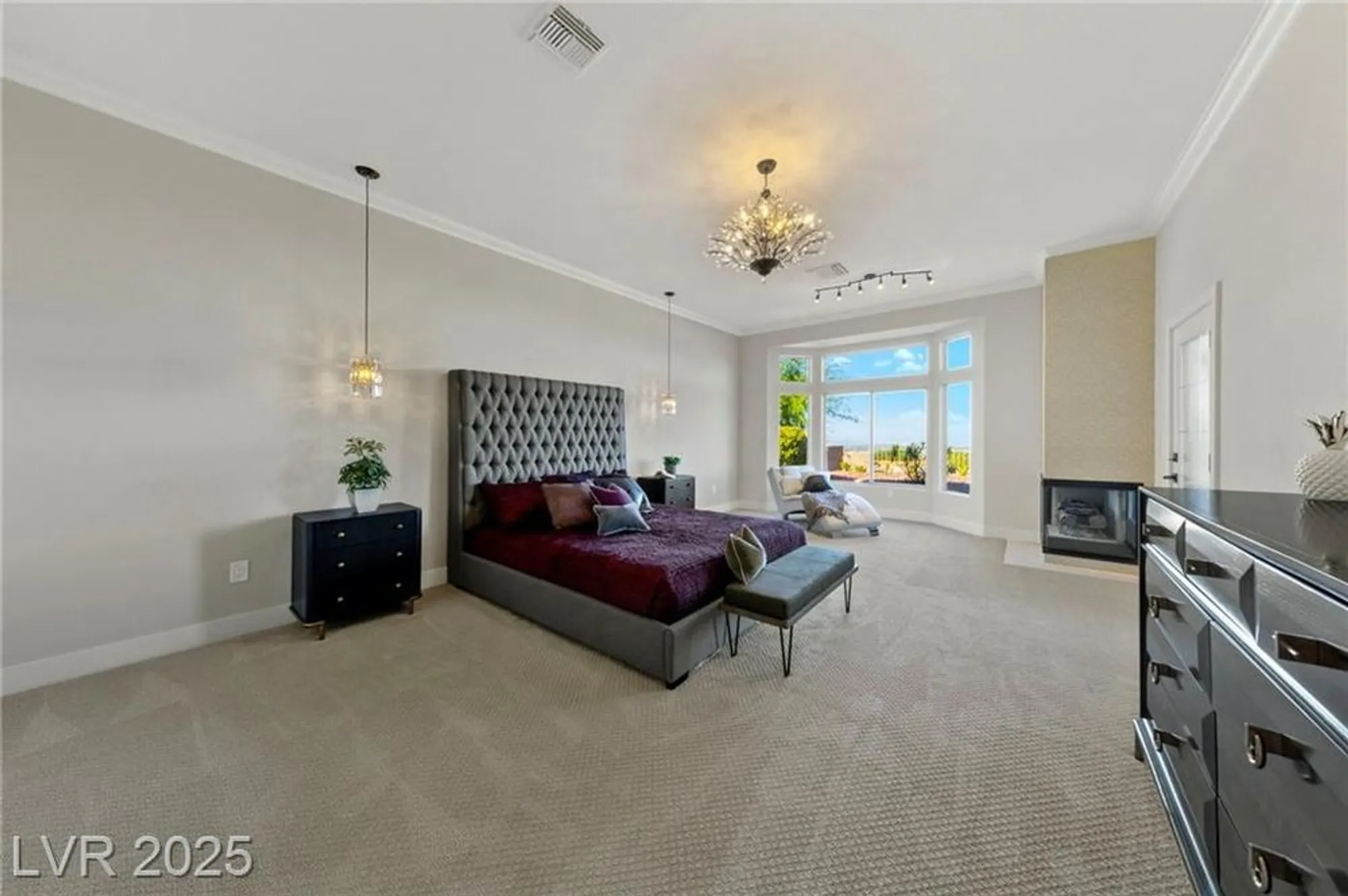 Property Slideshow image 33 of 56 | 2548 faiss dr, Las Vegas, NV, 89134