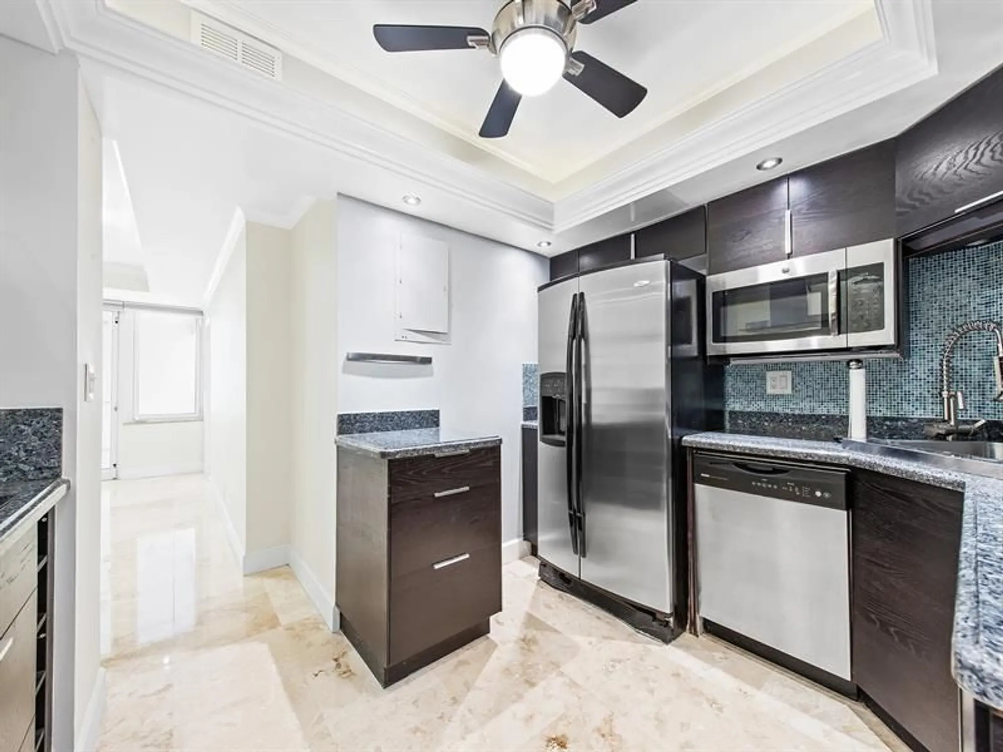 Property Slideshow image 4 of 27 | 3233 ne 34th st 1712, Fort Lauderdale, FL, 33308