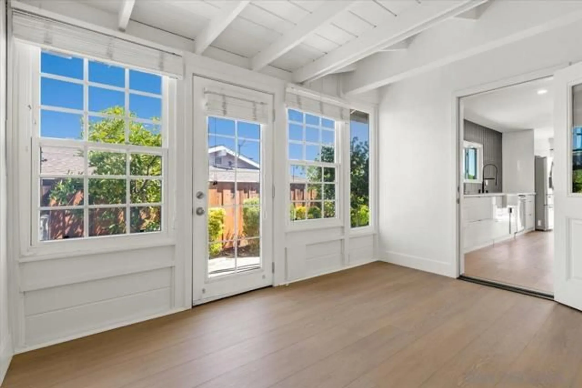 Property Slideshow image 17 of 36 | 16413 roca dr, San Diego, CA, 92128