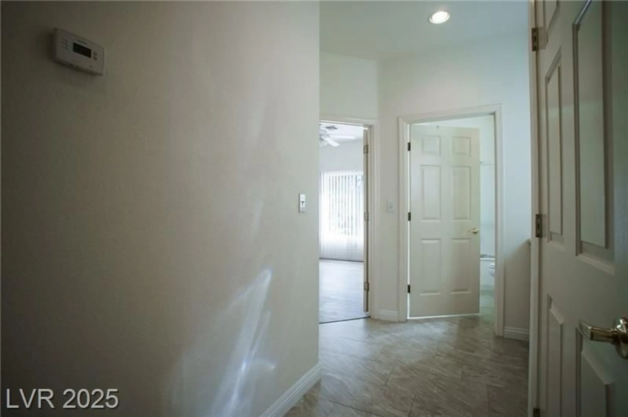 Property Slideshow image 15 of 32 | 10520 shoalhaven dr, Las Vegas, NV, 89134