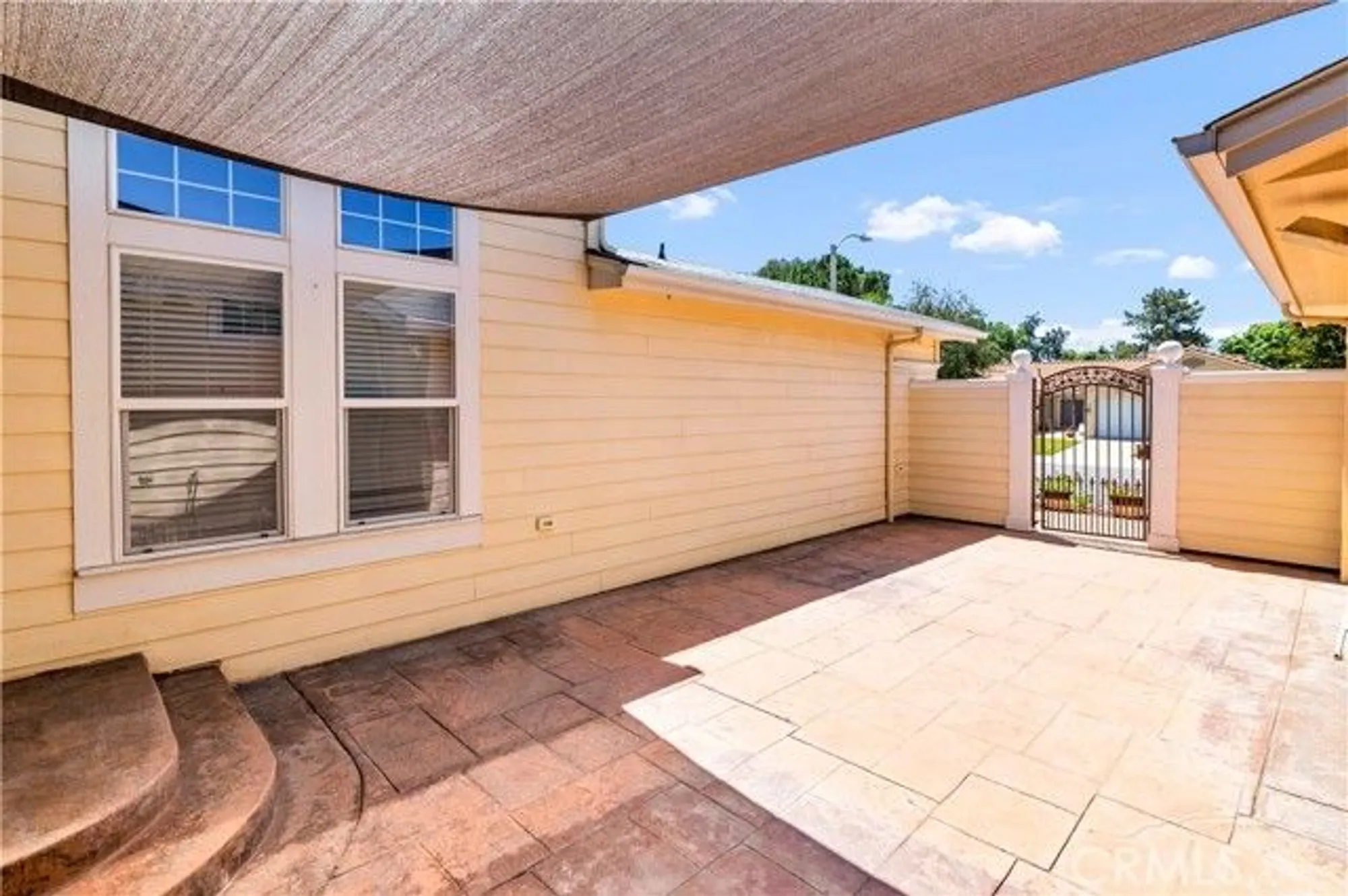 Property Slideshow image 6 of 48 | 2752 peach tree st, Hemet, CA, 92545