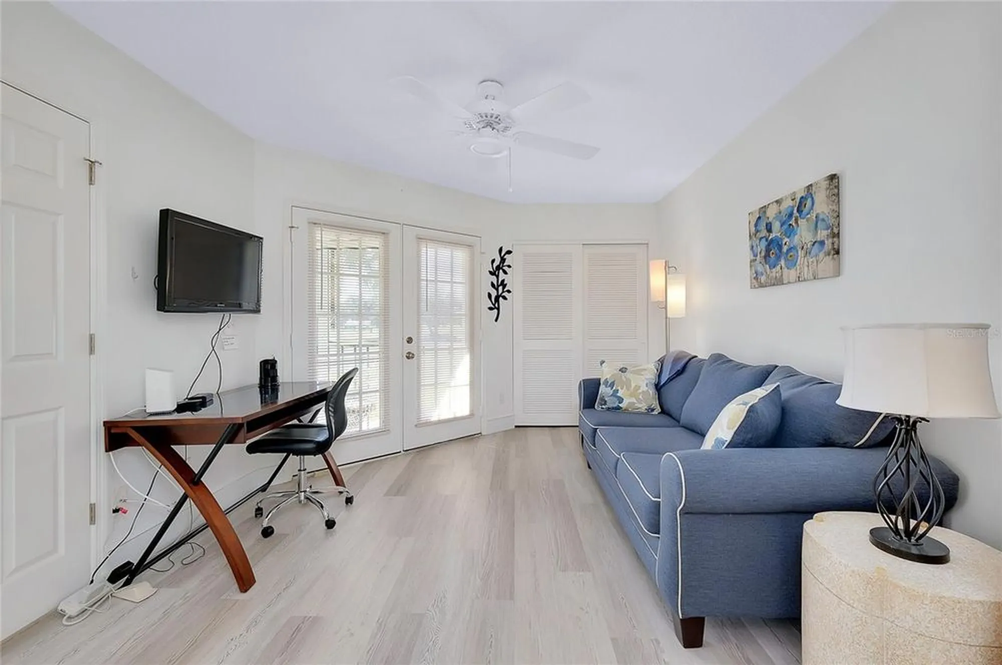 Property Slideshow image 36 of 68 | 433 cerromar ln 430, Venice, FL, 34293