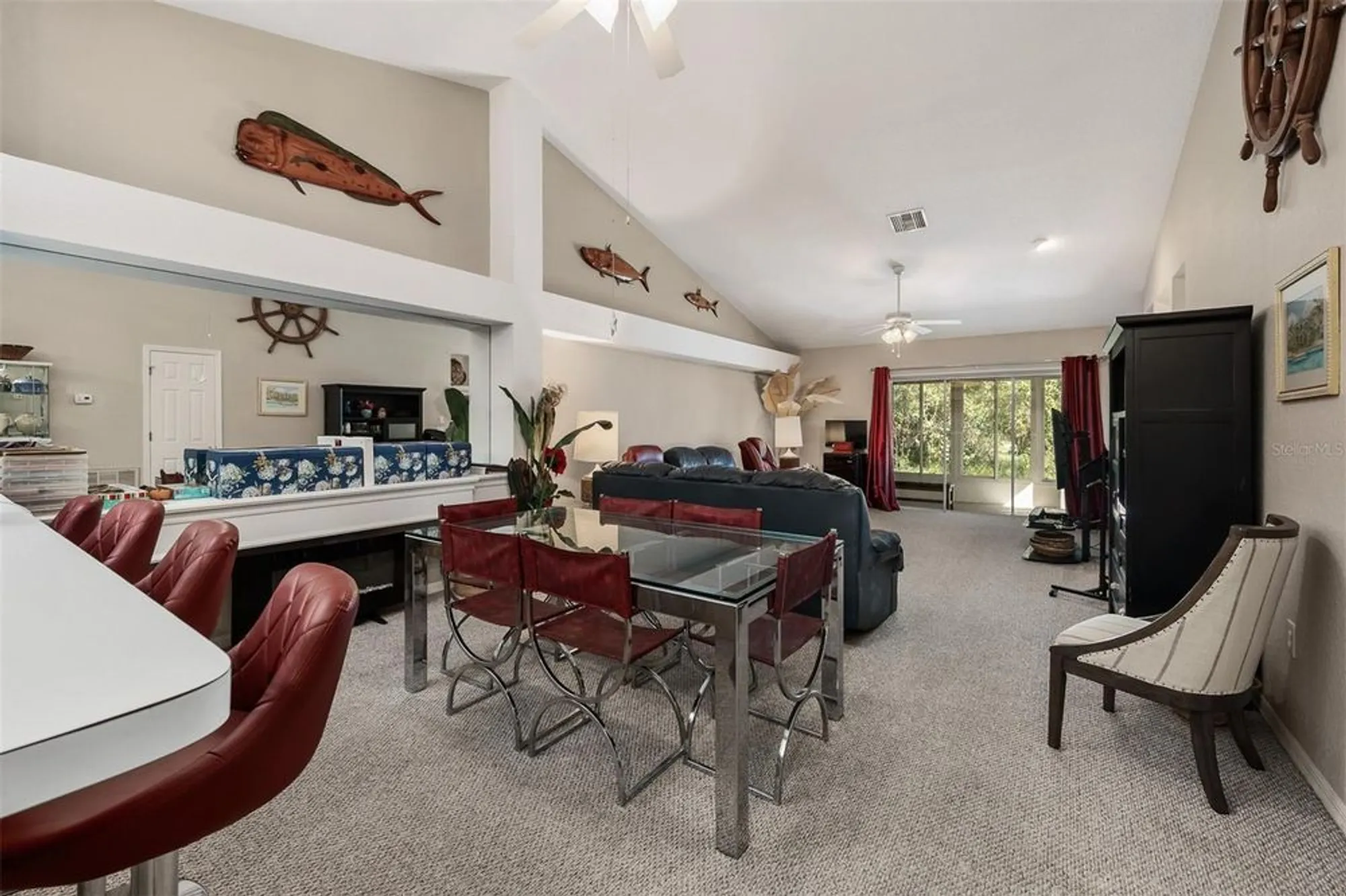 Property Slideshow image 8 of 28 | 9443 burnam dr, Weeki Wachee, FL, 34613
