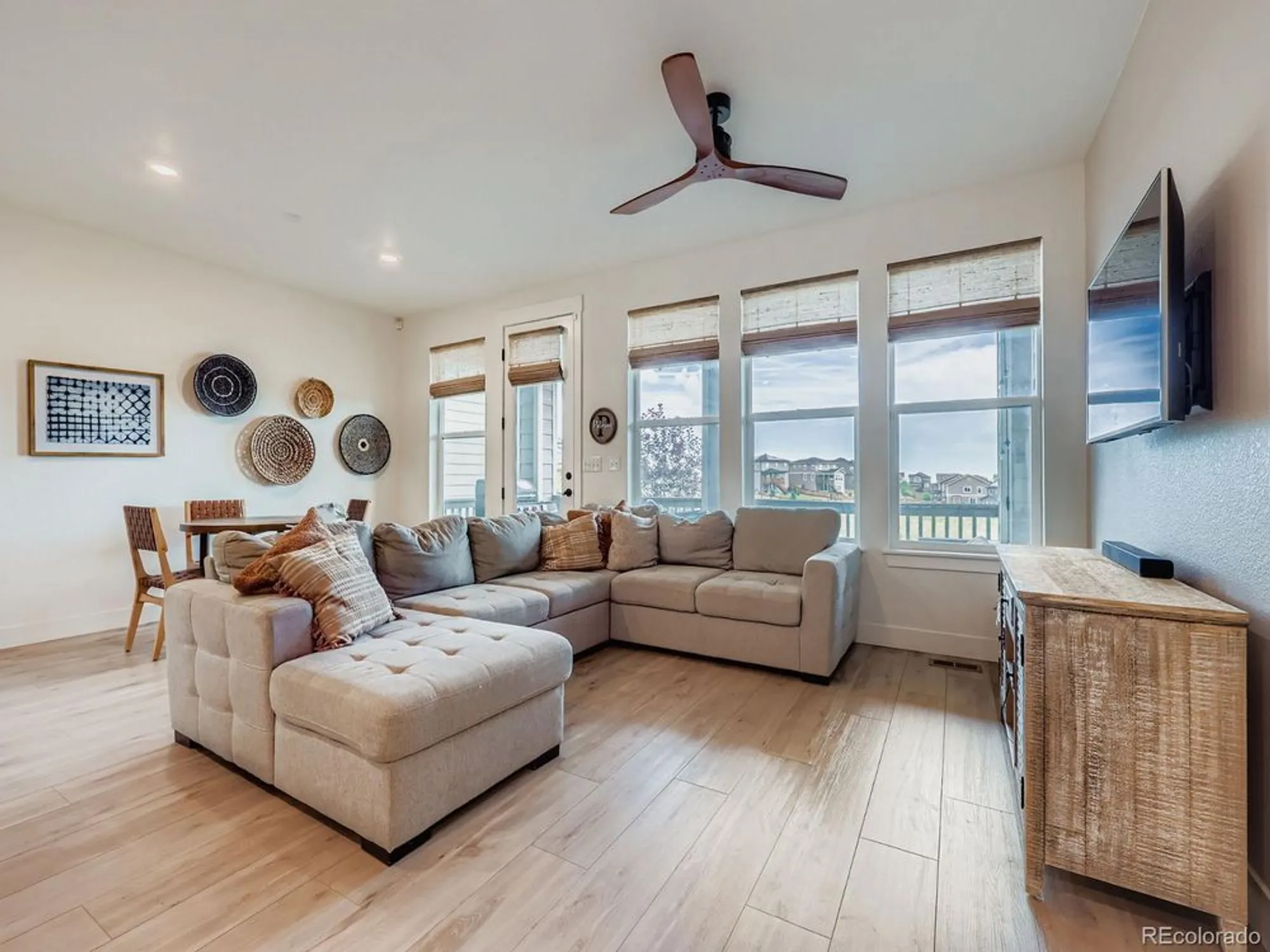 Property Slideshow image 8 of 31 | 4059 happy hollow dr, Castle Rock, CO, 80104
