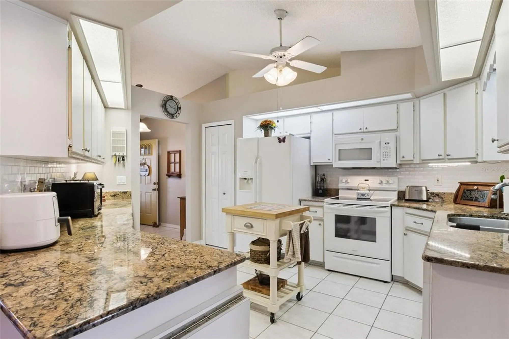 Property Slideshow image 13 of 84 | 6404 tildon ct, Leesburg, FL, 34748