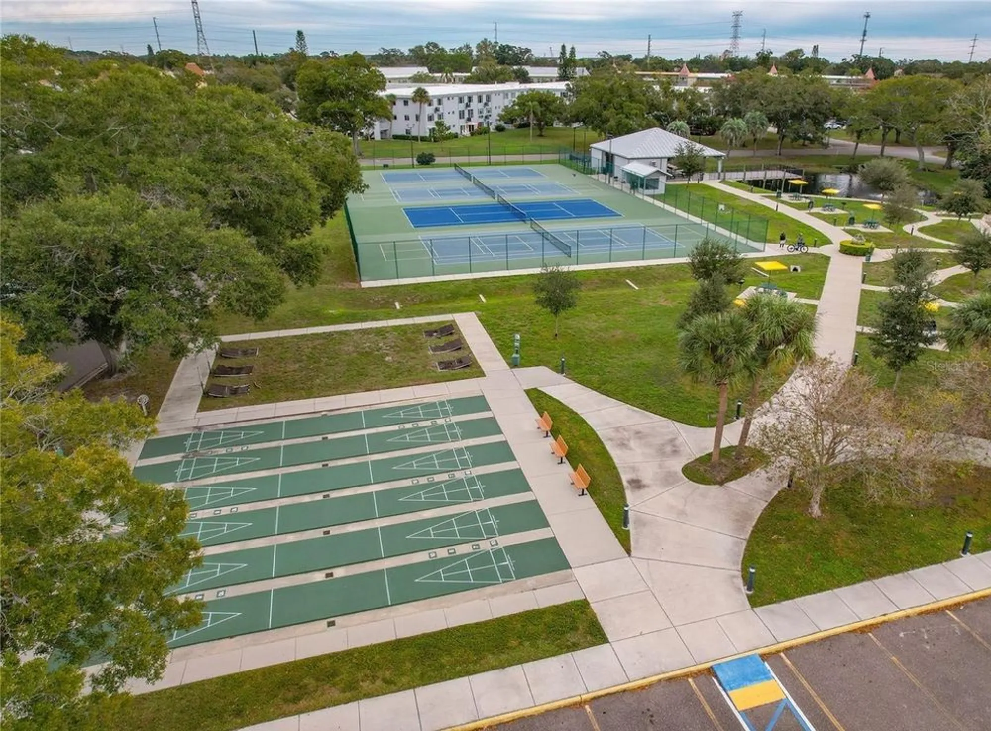 Property Slideshow image 56 of 59 | 2170 americus blvd 47, Clearwater, FL, 33763