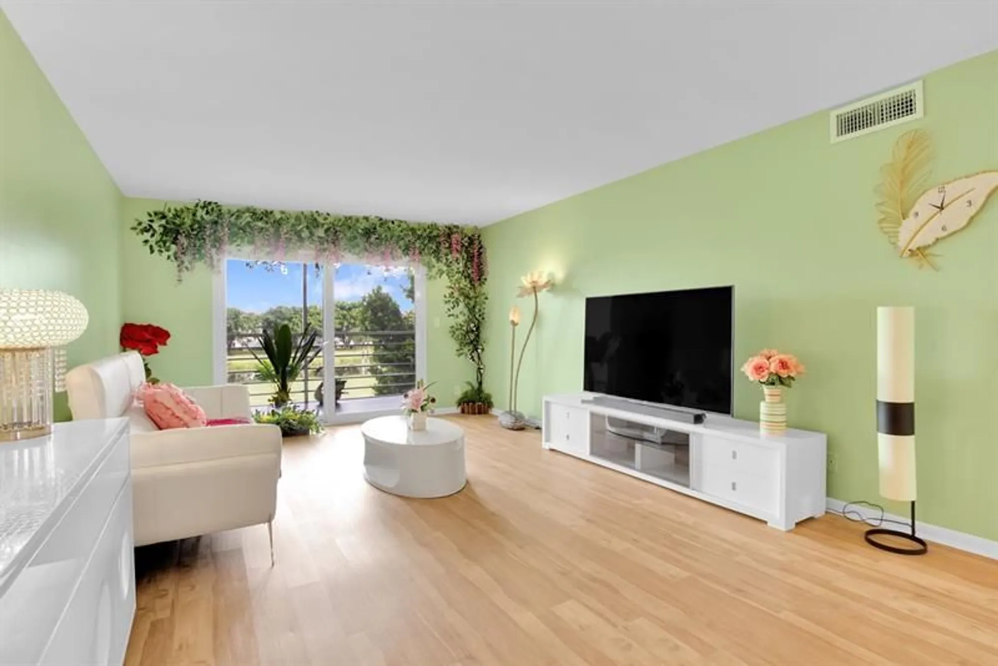 Property Slideshow image 12 of 32 | 4402 martinique ct l3, Coconut Creek, FL, 33066