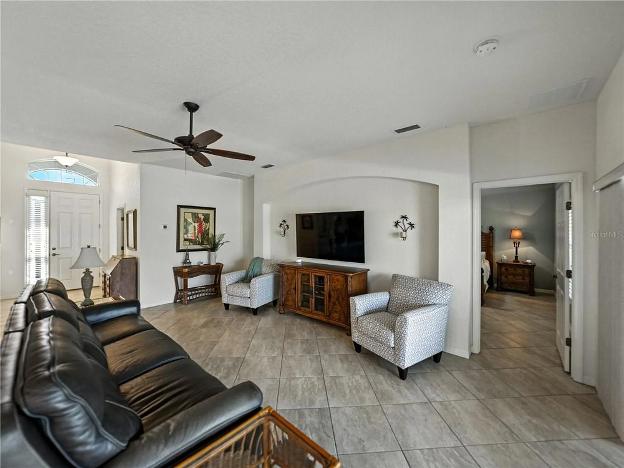 Property Slideshow image 10 of 95 | 5332 hogan ln, Winter Haven, FL, 33884