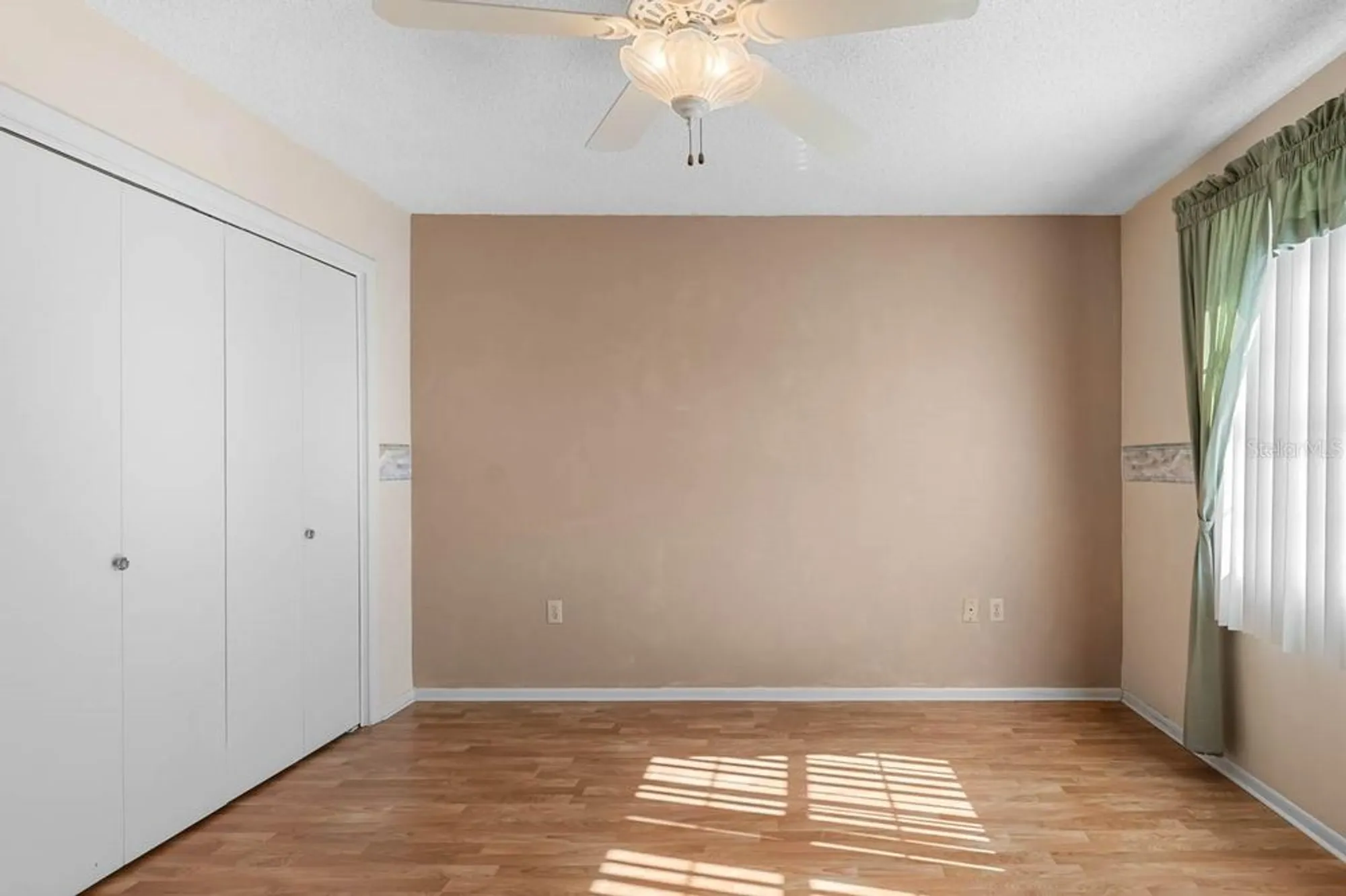 Property Slideshow image 19 of 80 | 829 fox hills dr, Sun City Center, FL, 33573