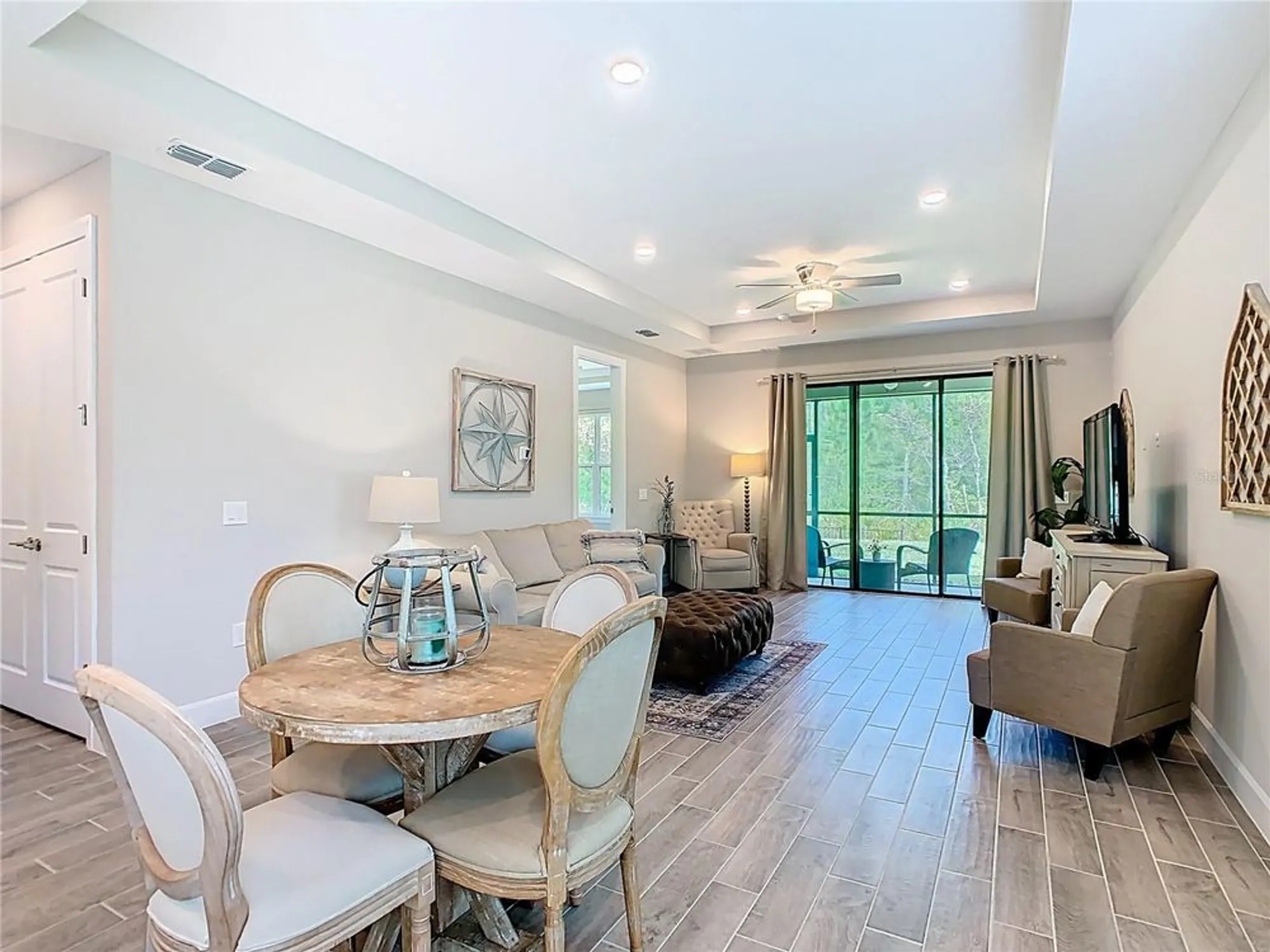 Property Slideshow image 10 of 48 | 1029 umbria dr, Poinciana, FL, 34759