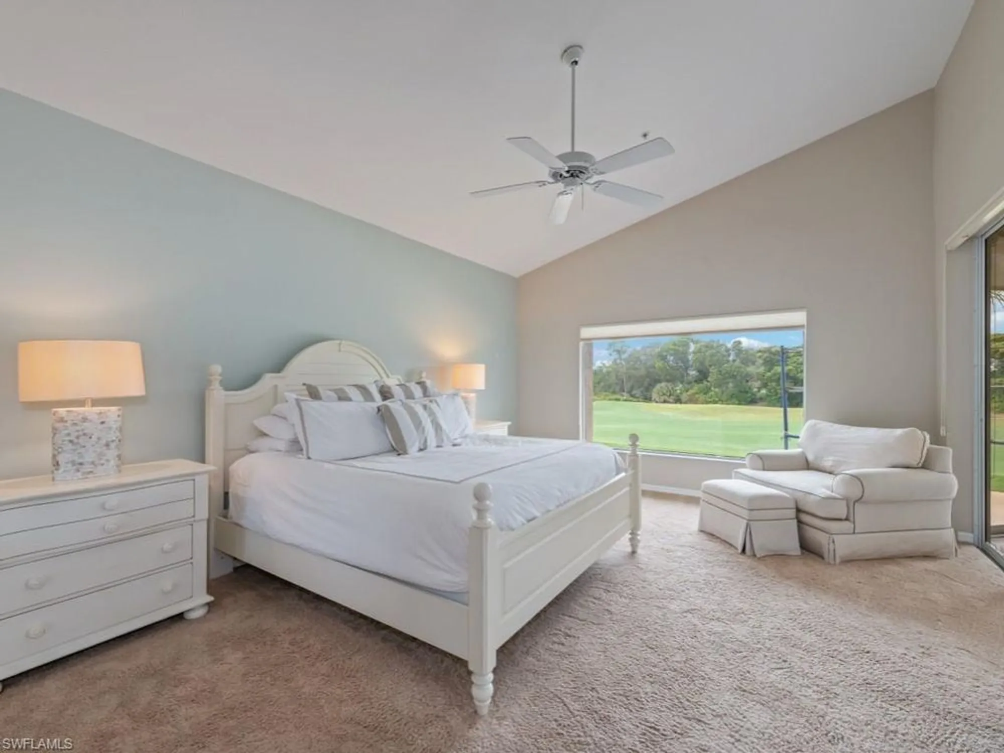 Property Slideshow image 11 of 35 | 26270 devonshire ct 202, Bonita Springs, FL, 34134