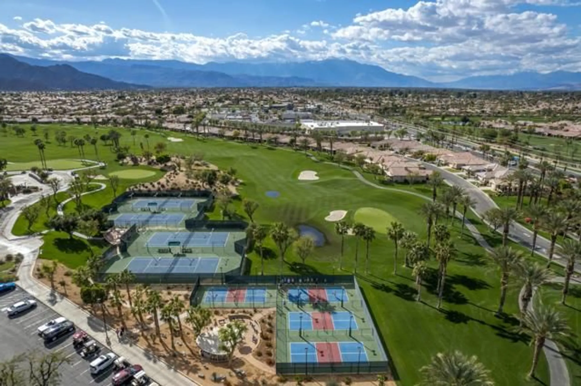 Property Slideshow image 33 of 39 | 44382 royal lytham dr, Indio, CA, 92201